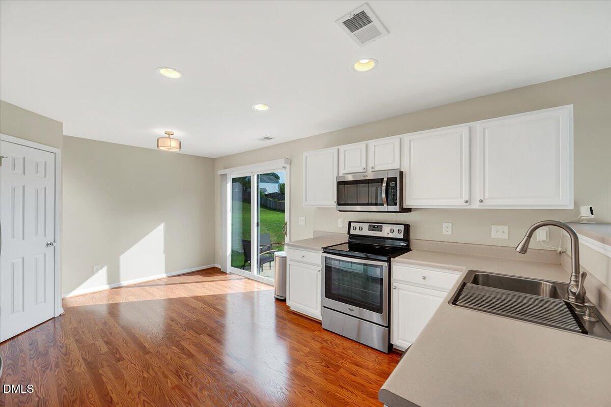 3109 Marshlane Way Property Photo 8