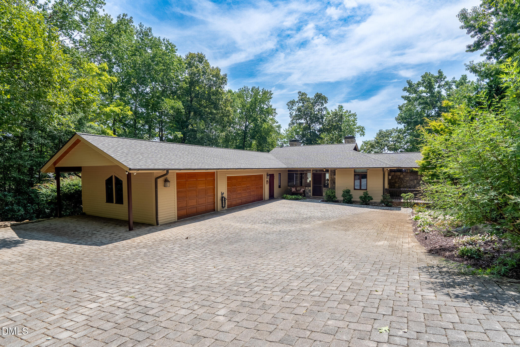 137 Windy Hill Cove Property Photo 1