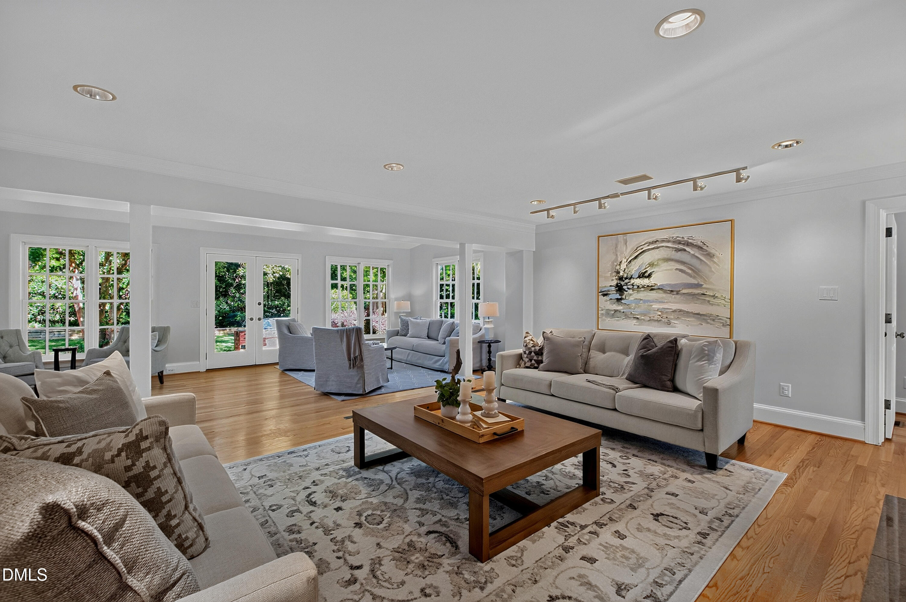 325 Buncombe Street Property Photo 17