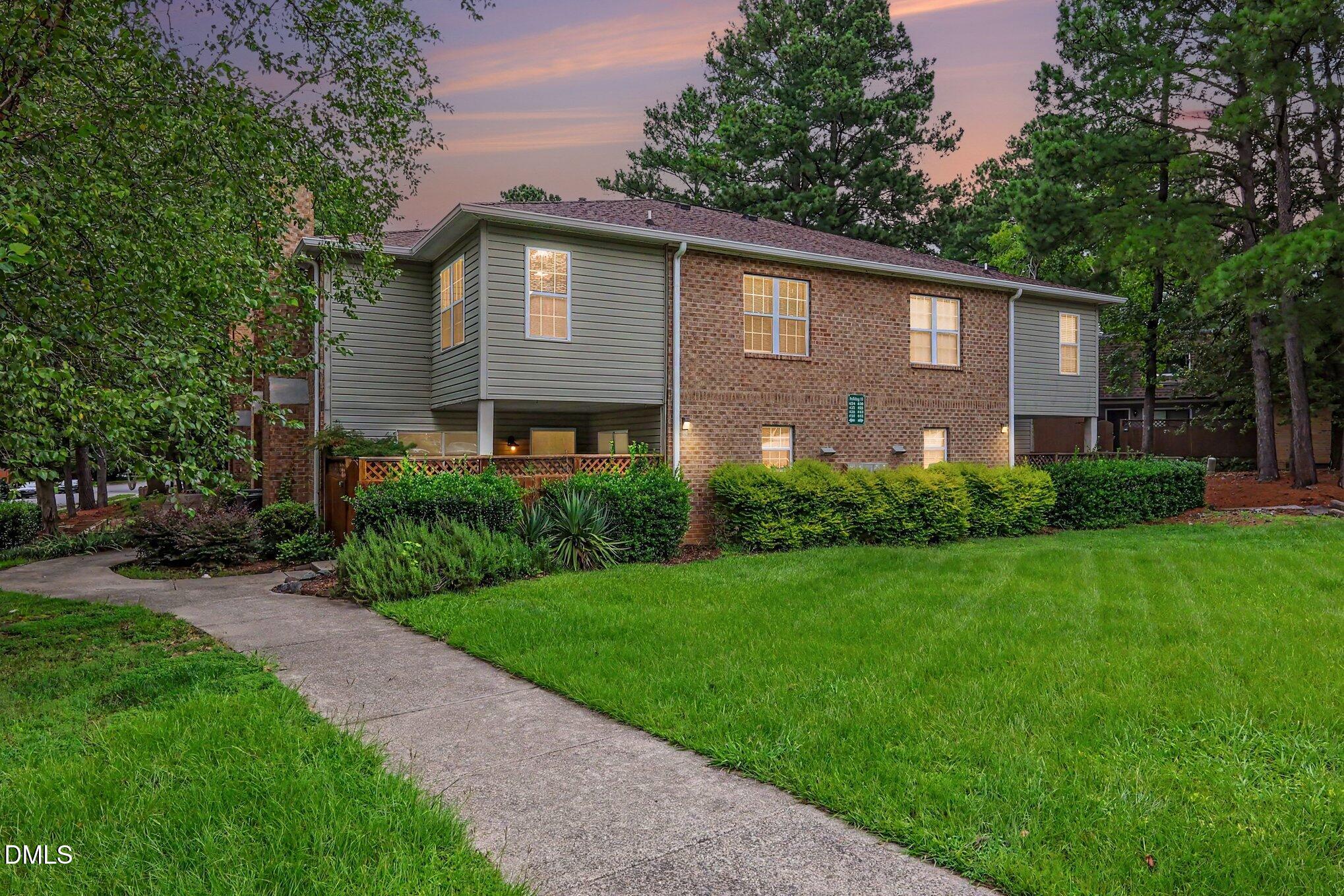 434 Summerwalk Circle Property Photo 1