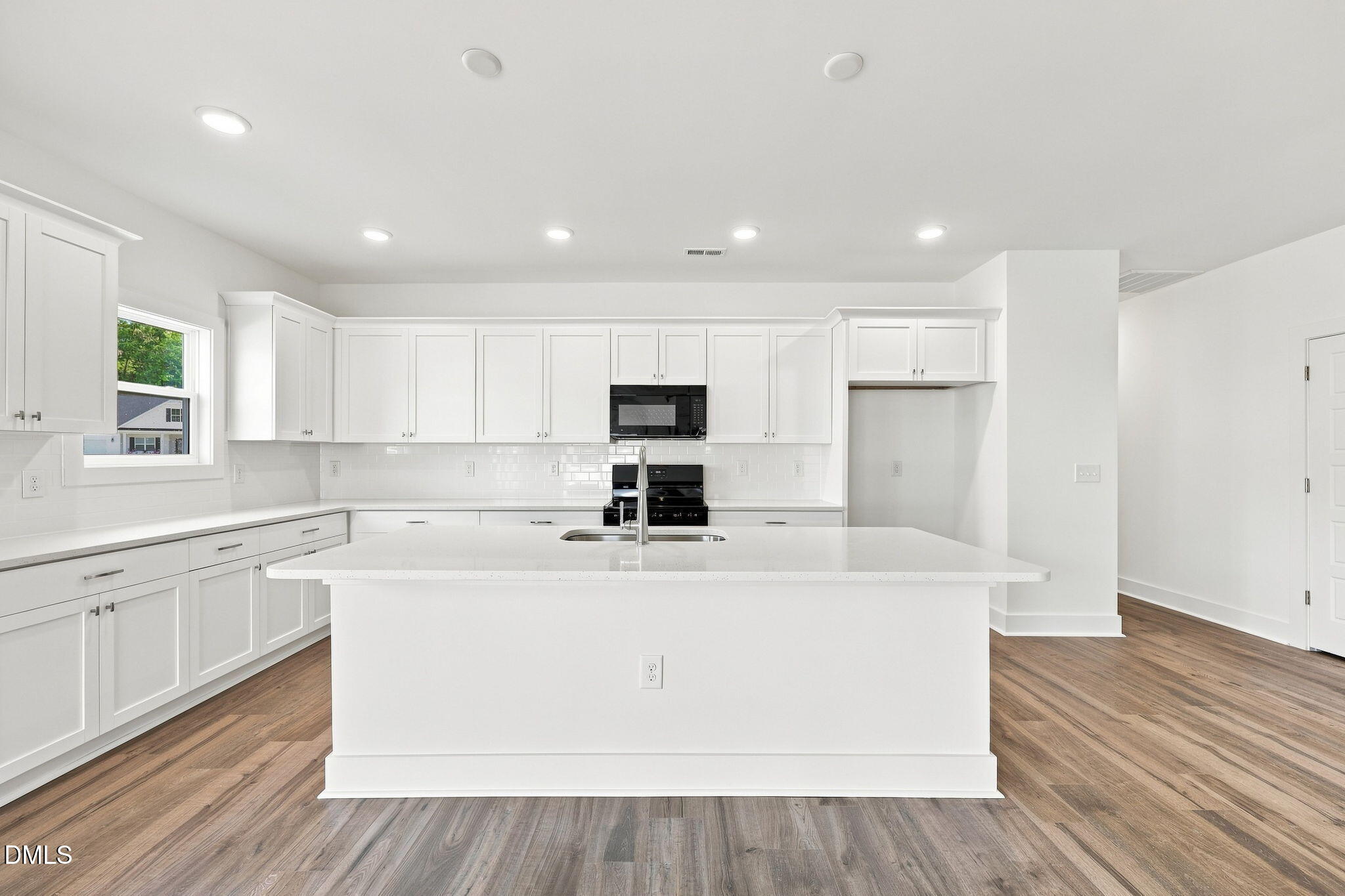 30 Loganberry Avenue Property Photo 12
