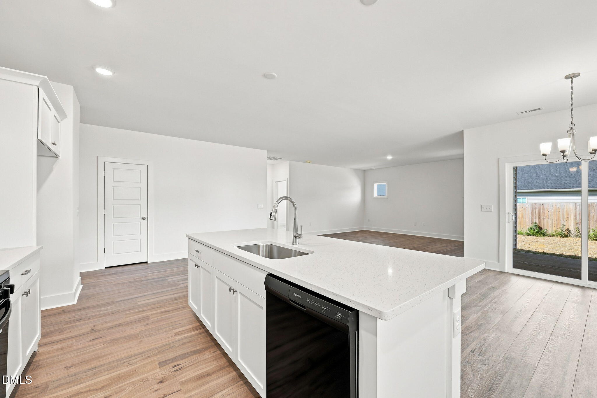 30 Loganberry Avenue Property Photo 13