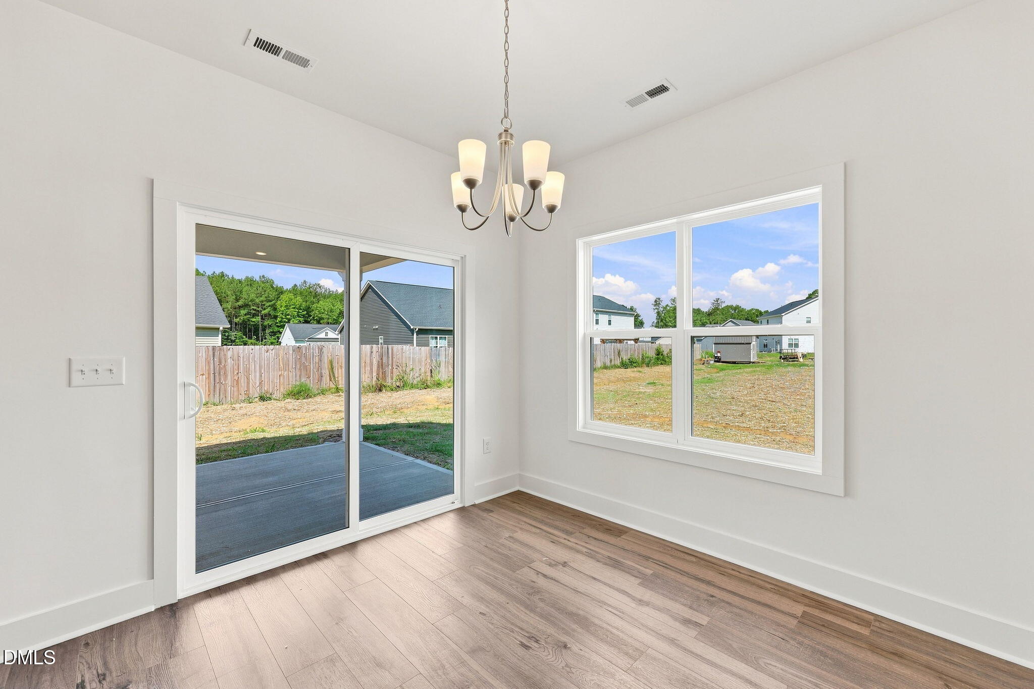30 Loganberry Avenue Property Photo 16