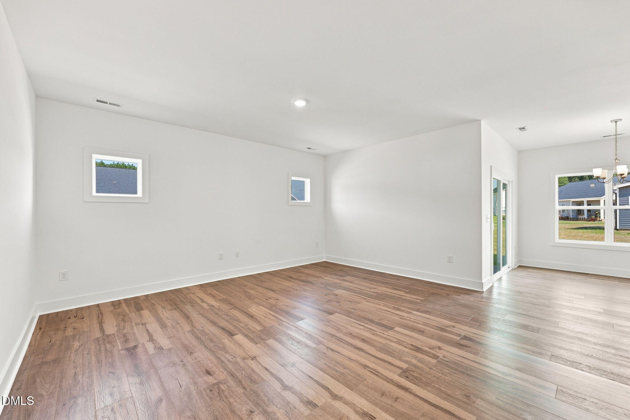 30 Loganberry Avenue Property Photo 22