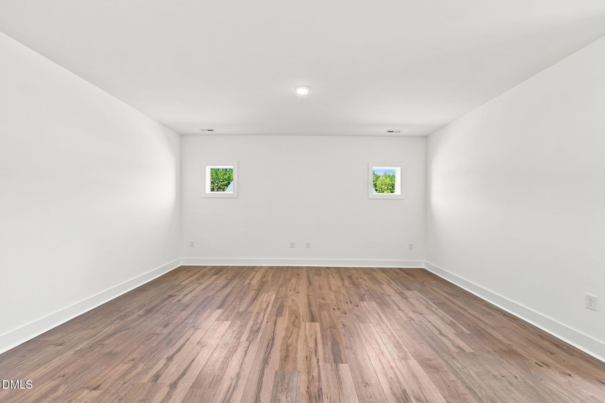 30 Loganberry Avenue Property Photo 25