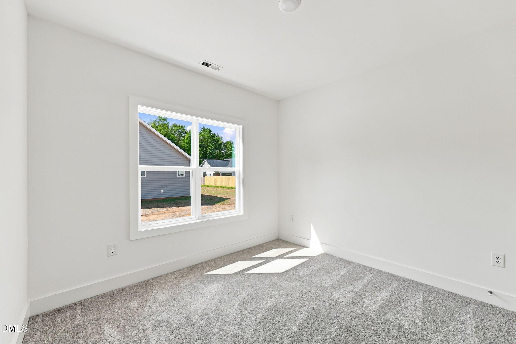 30 Loganberry Avenue Property Photo 41