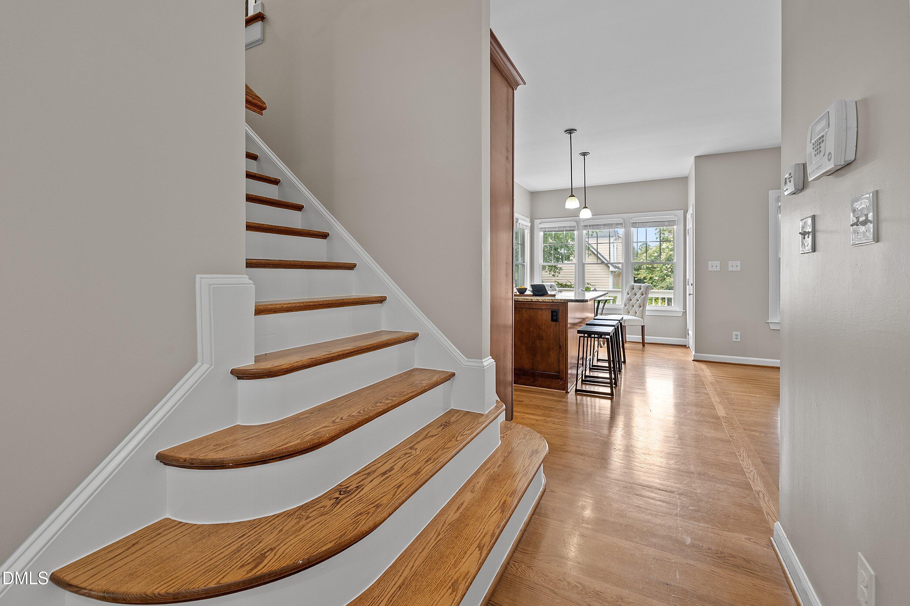 100 Robbins Reef Way Property Photo 14