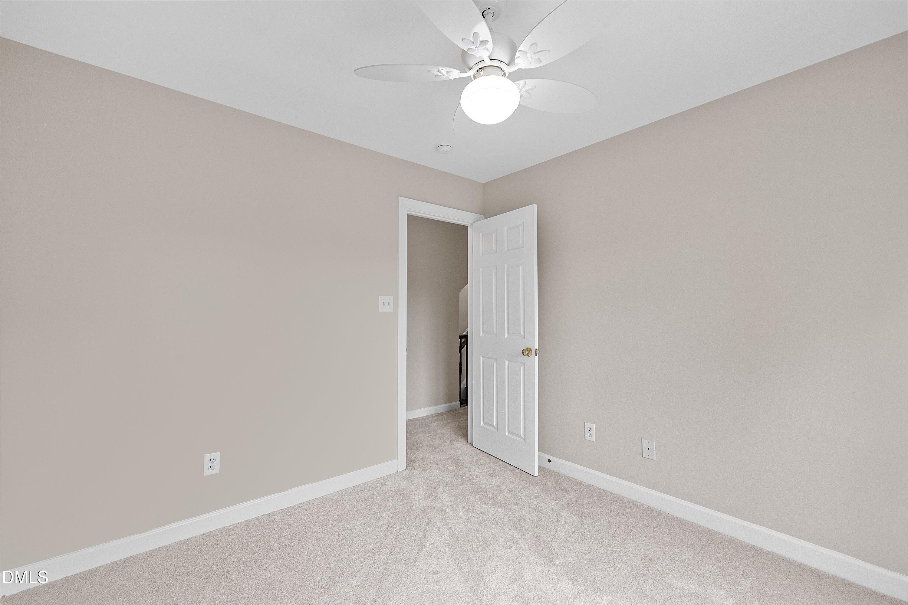 100 Robbins Reef Way Property Photo 45