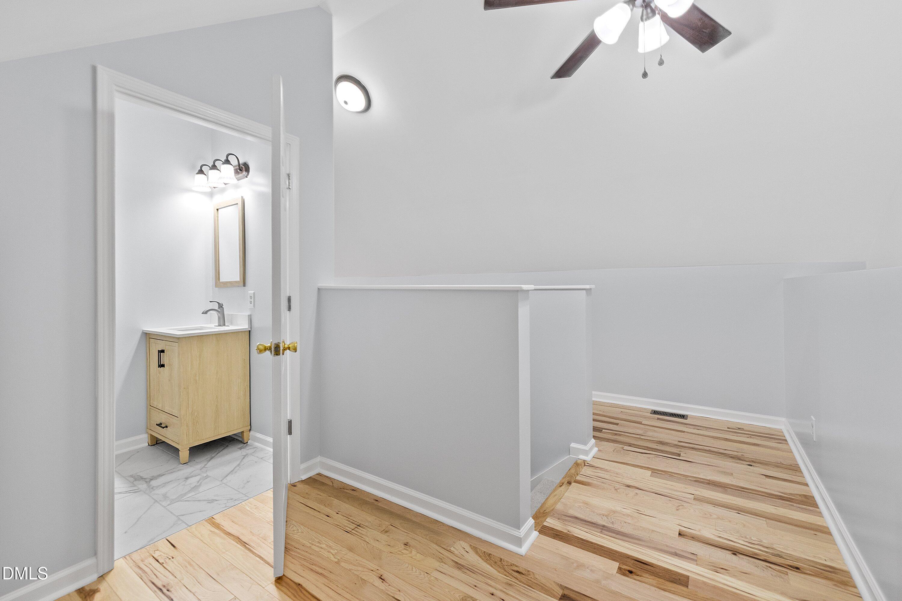 100 Robbins Reef Way Property Photo 55