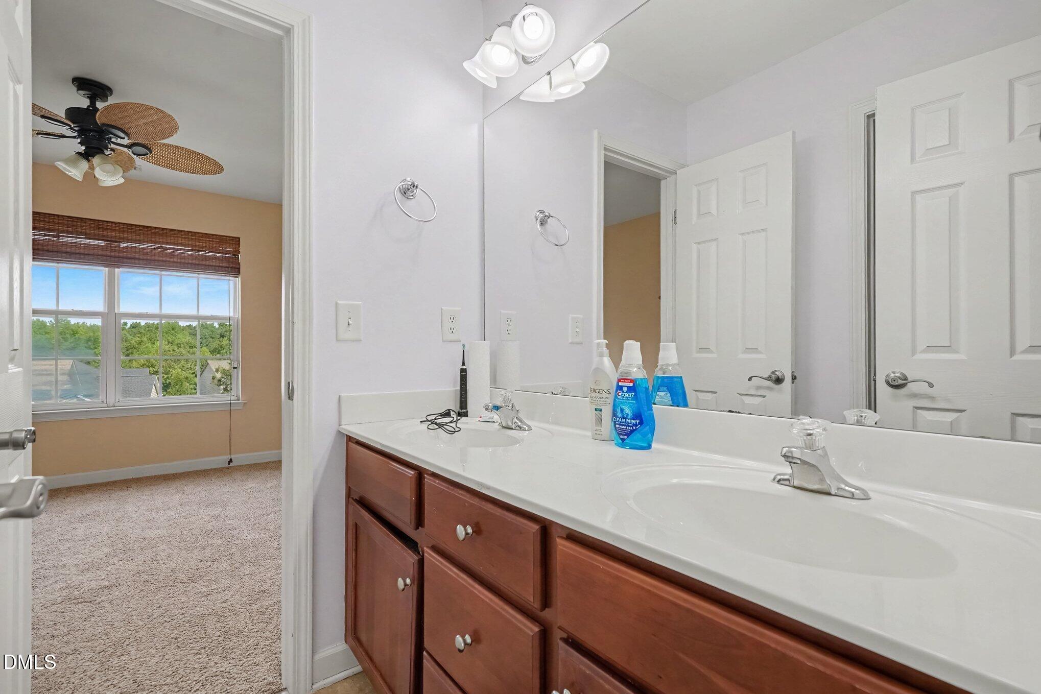 558 Redford Place Drive Property Photo 26