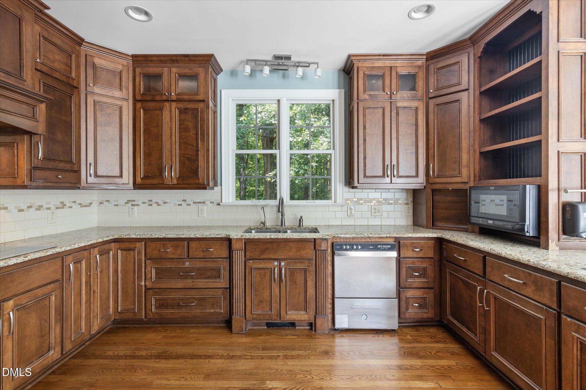 7200 Nc-751 Property Photo 3