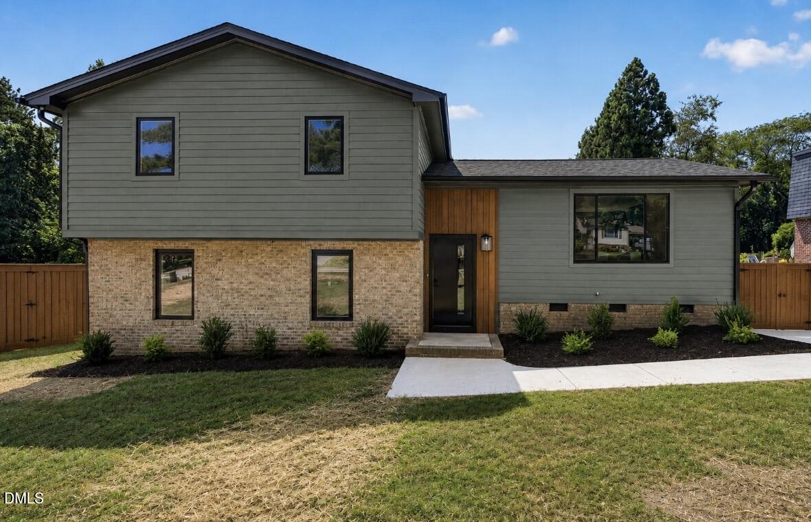1408 Lions Way Property Photo 1