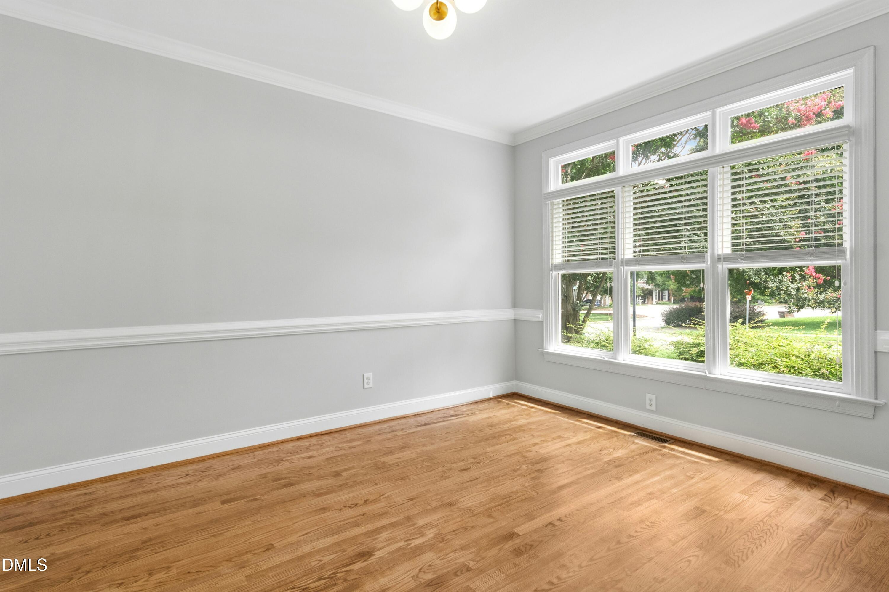 315 Rossburn Way Property Photo 6