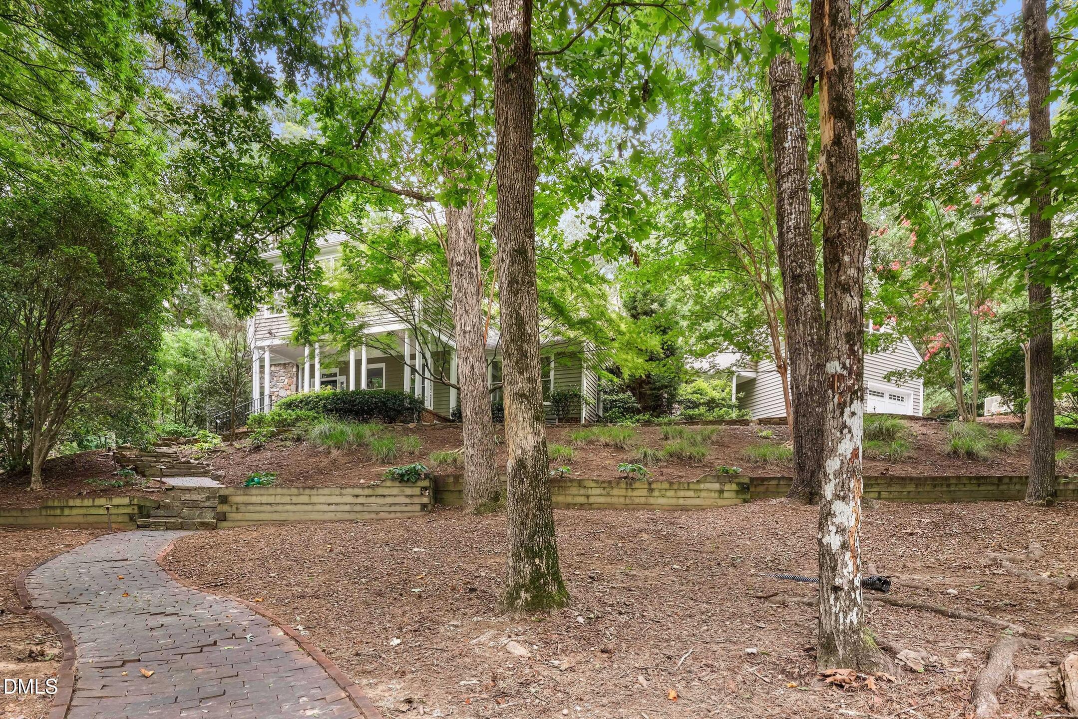 105 Redbud Lane Property Photo 1