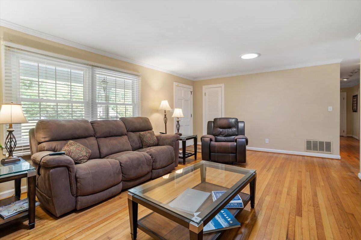 4100 Picardy Drive Property Photo 5