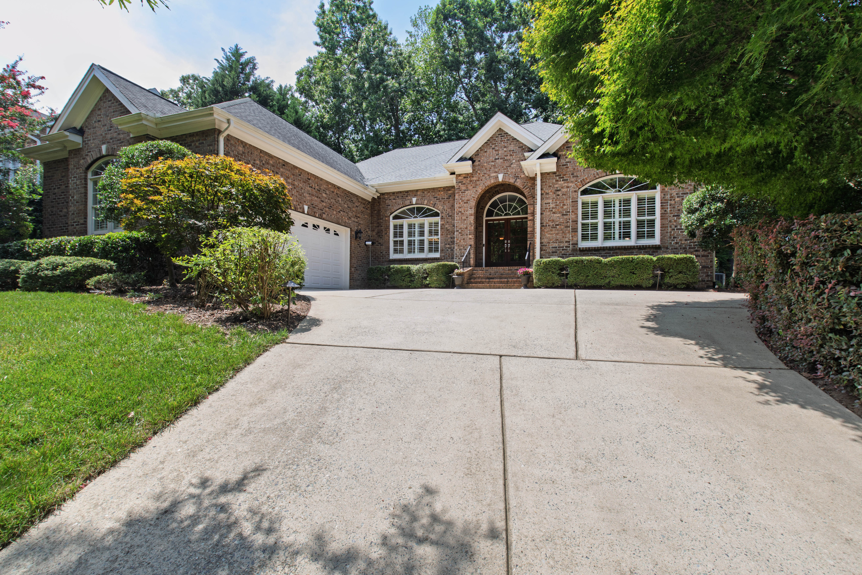 120 Swan Lake Court Property Photo 1