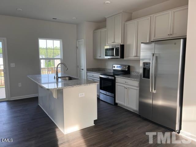 1009 Romeria Drive Property Photo 6