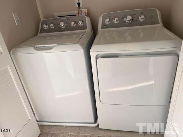 1009 Romeria Drive Property Photo 12