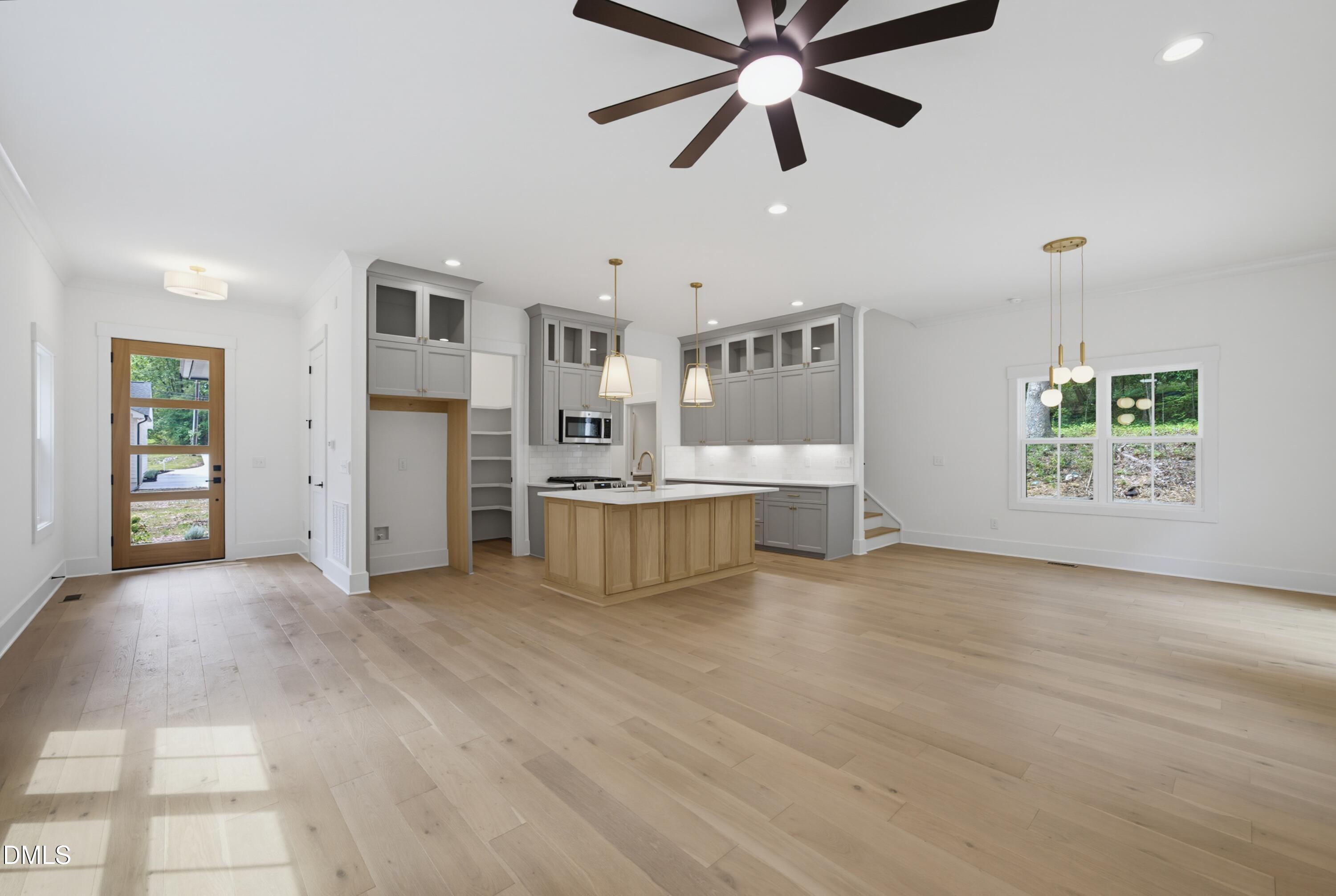 1919 E Geer Street Property Photo 11