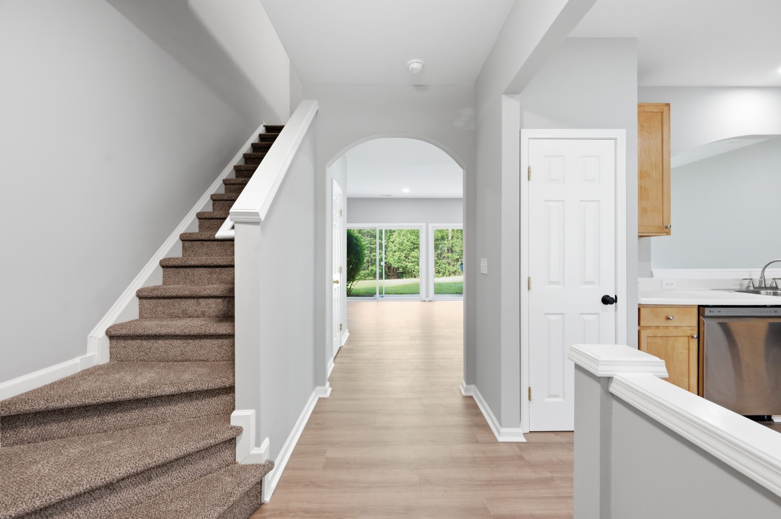 208 Walnut Woods Drive Property Photo 3