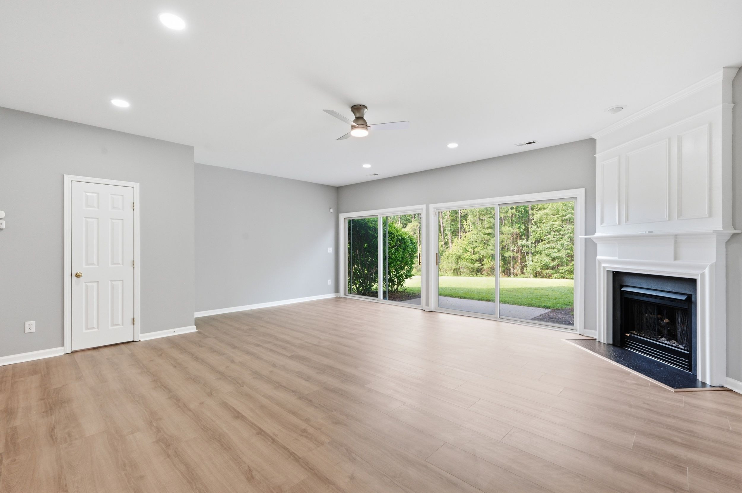 208 Walnut Woods Drive Property Photo 11