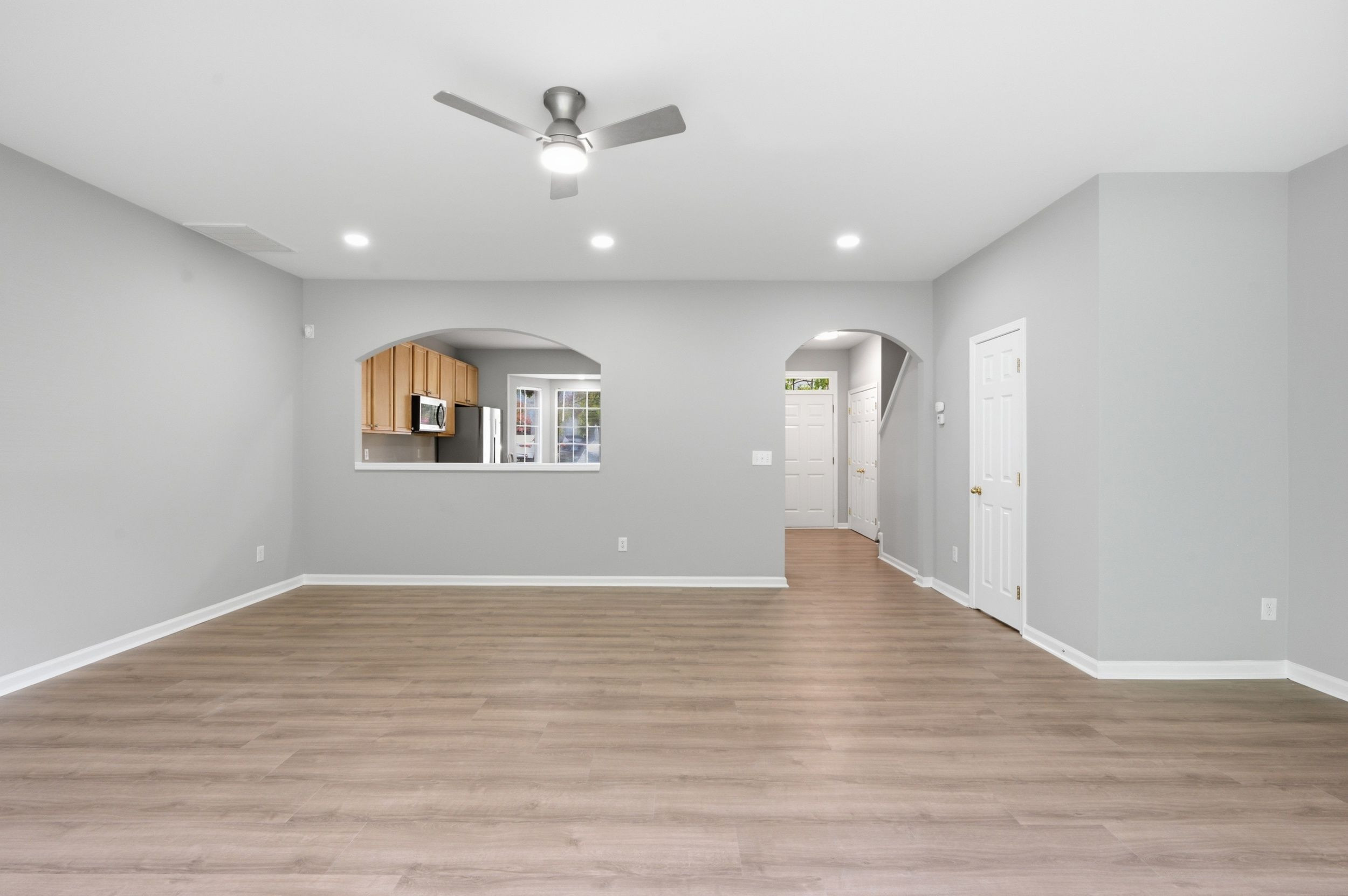 208 Walnut Woods Drive Property Photo 12