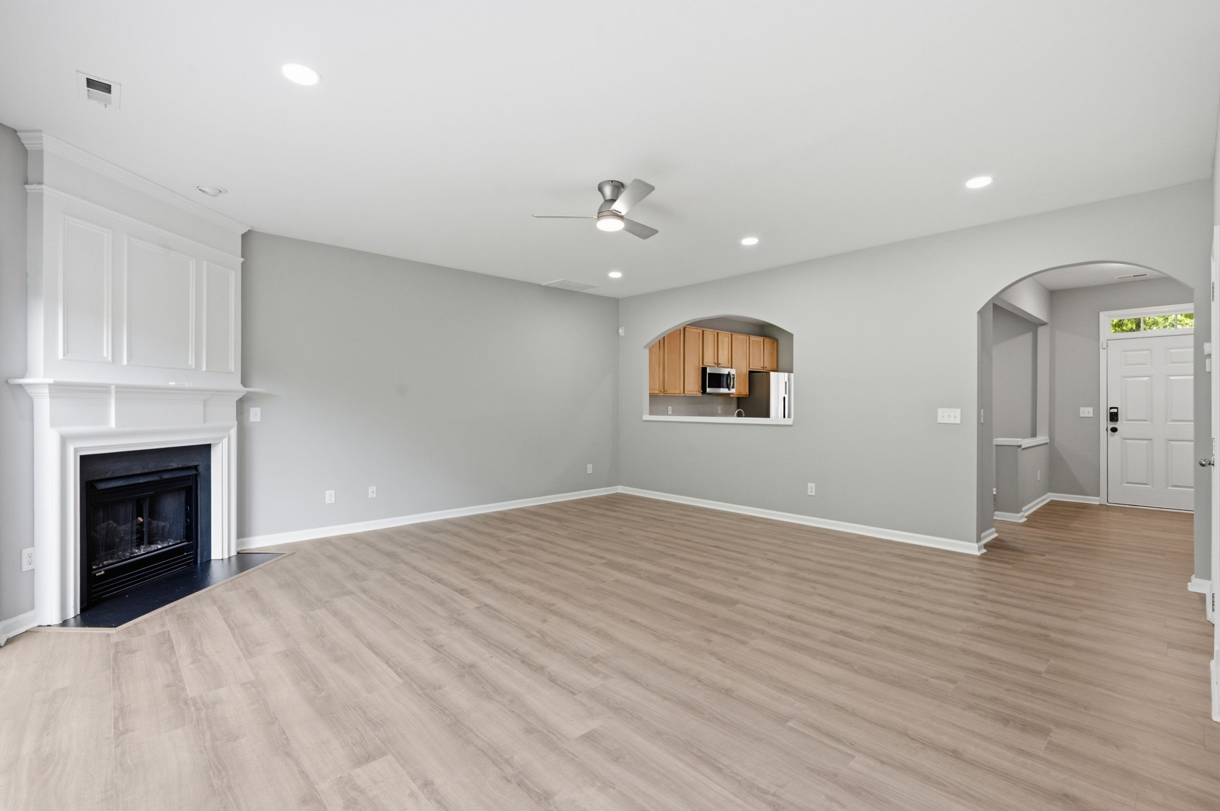 208 Walnut Woods Drive Property Photo 13