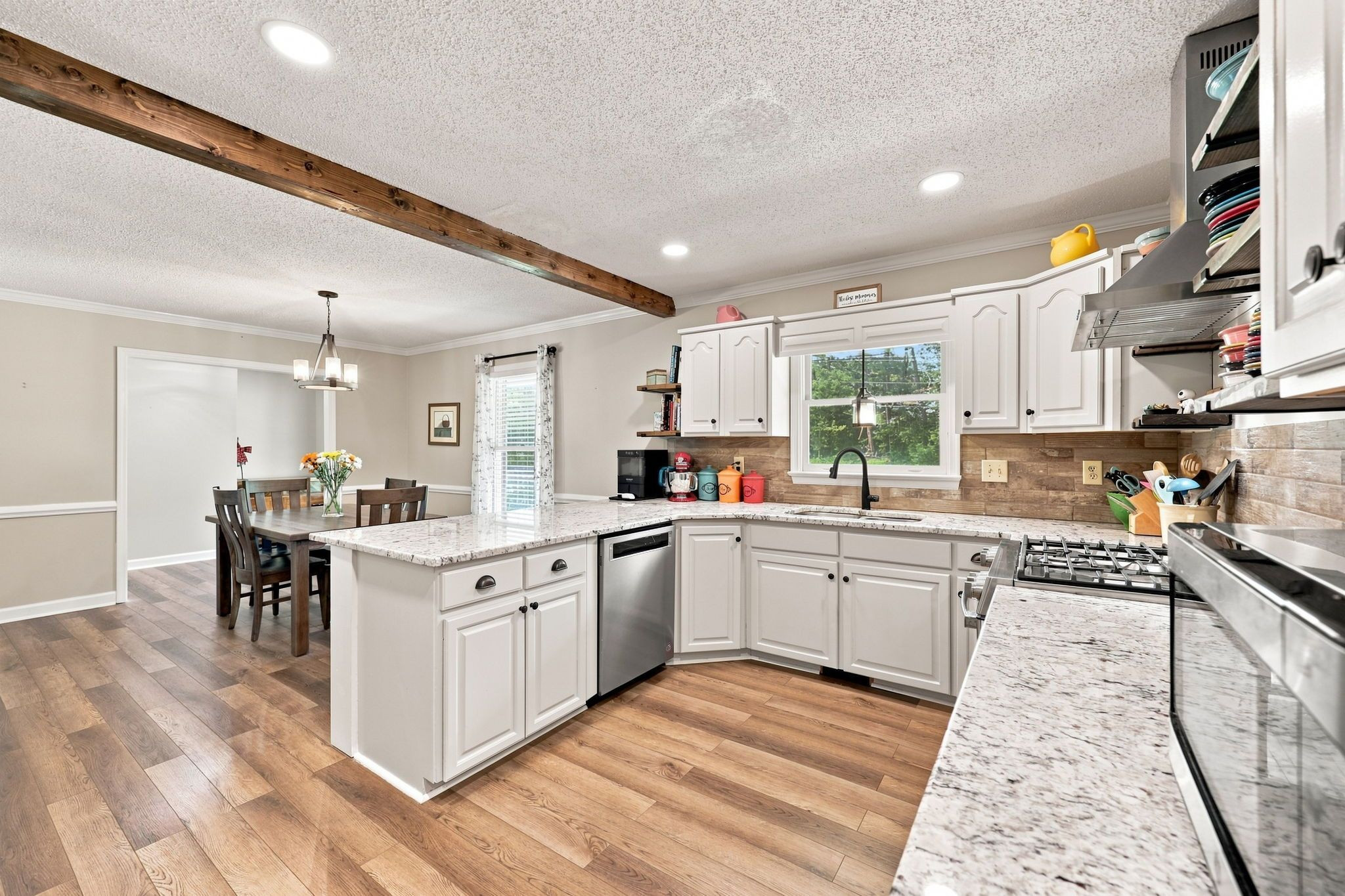 7100 Deer Brook Street Property Photo 17