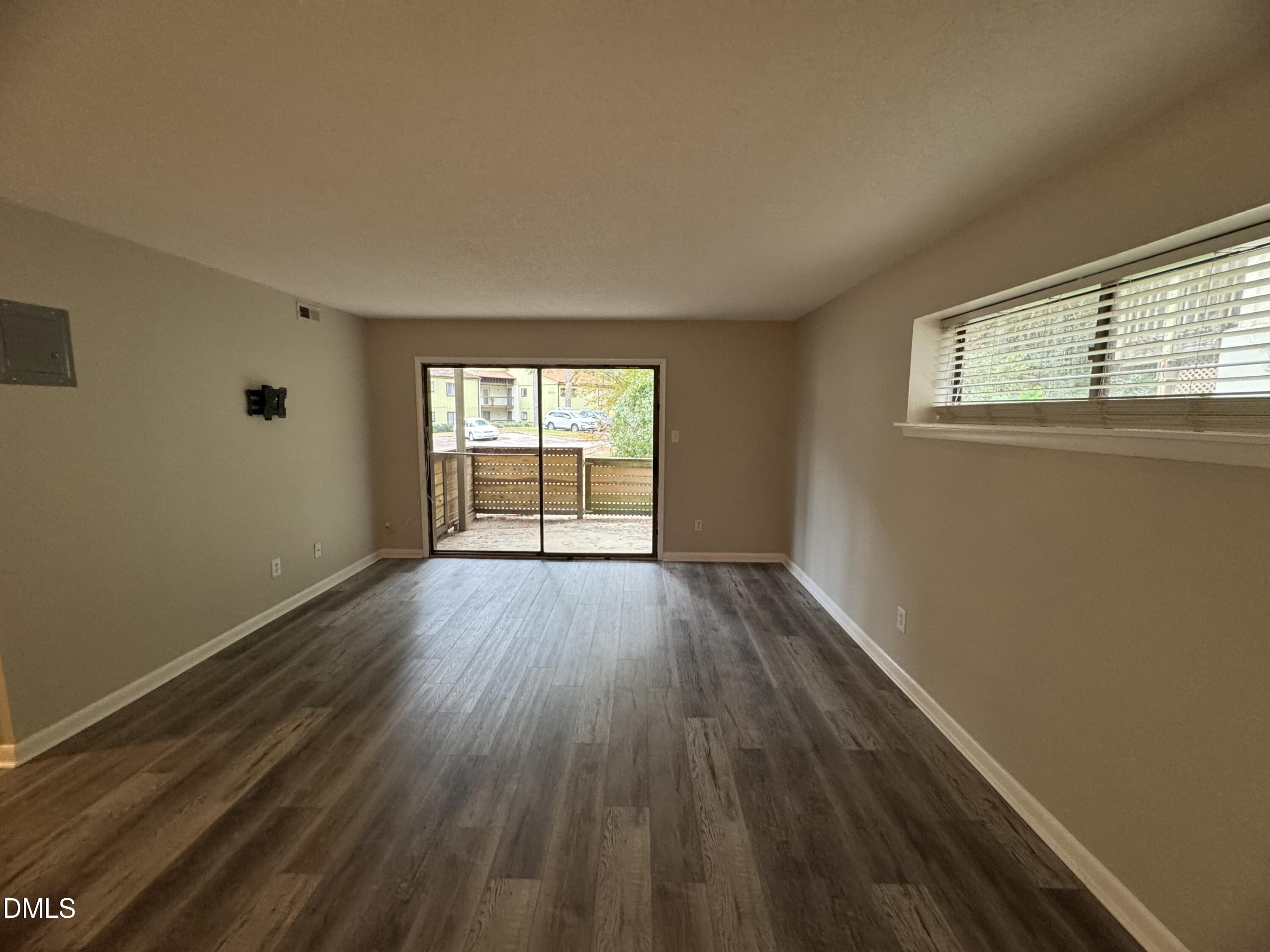 533 Pine Ridge Place Property Photo 7