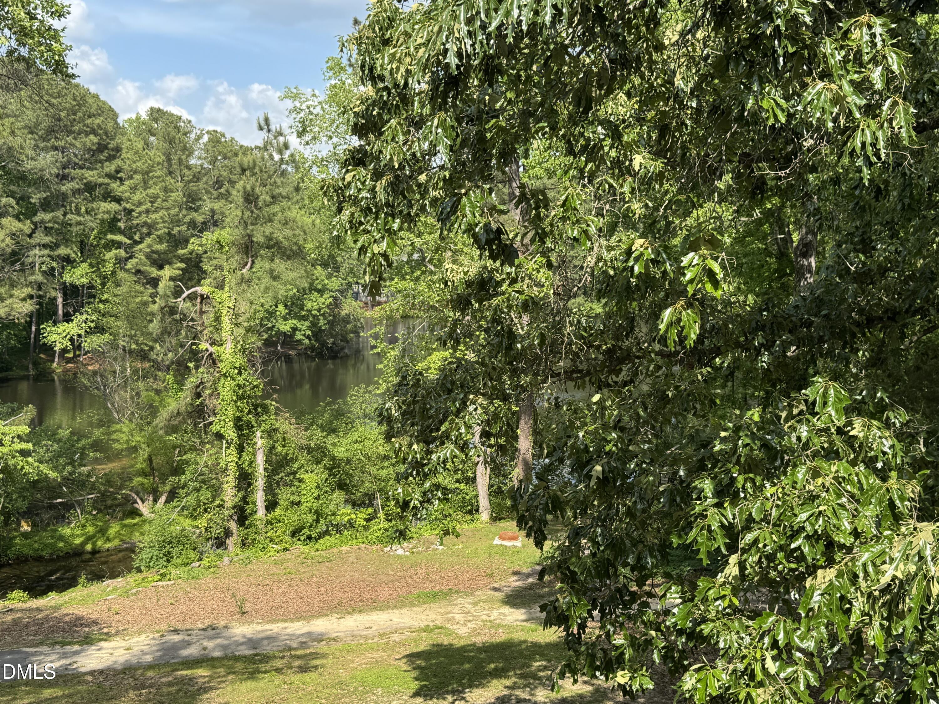 533 Pine Ridge Place Property Photo 16