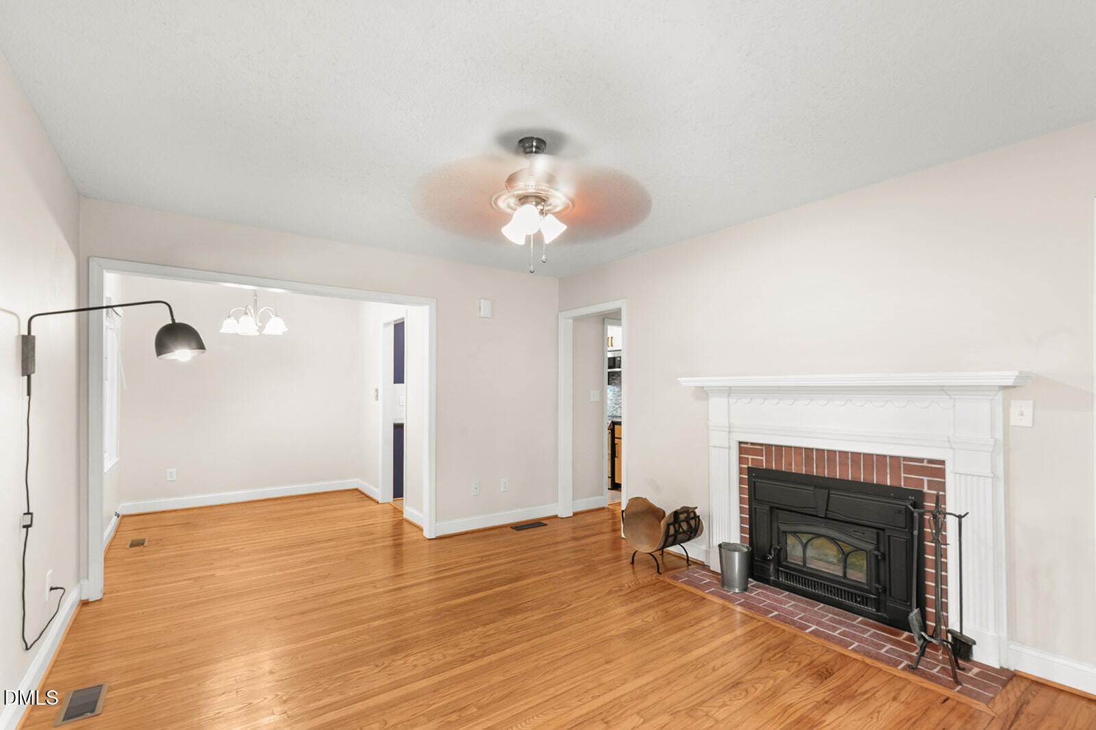 2113 Henslowe Drive Property Photo 8