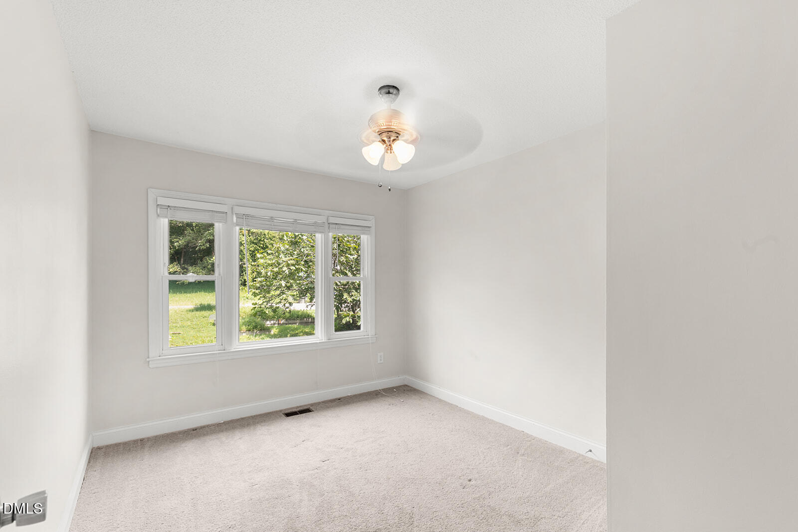 2113 Henslowe Drive Property Photo 19