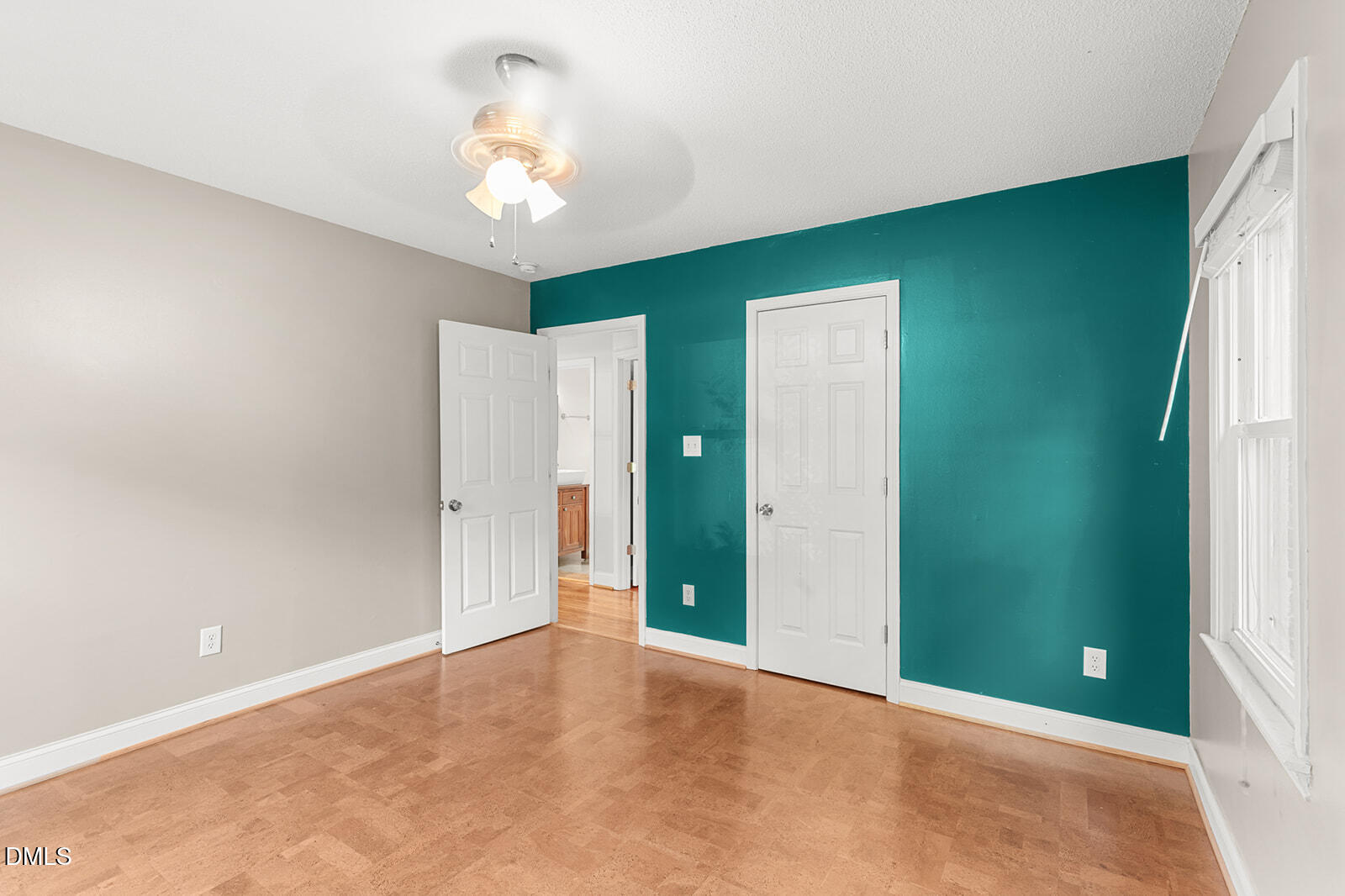2113 Henslowe Drive Property Photo 24