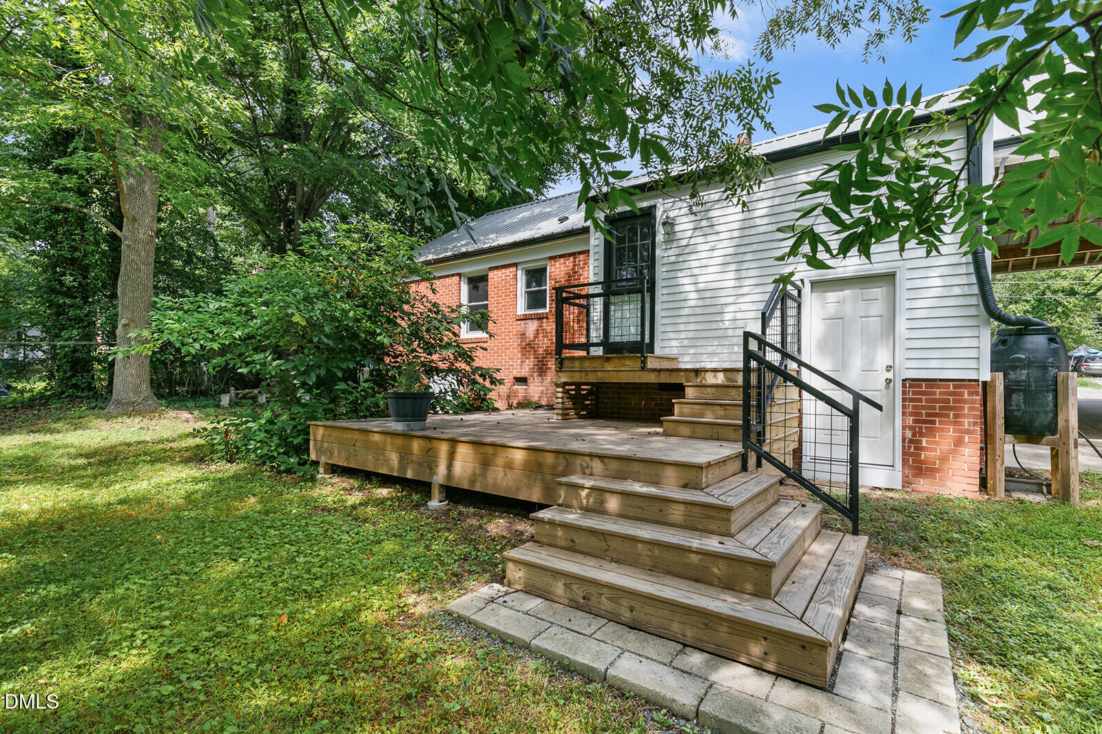 2113 Henslowe Drive Property Photo 30