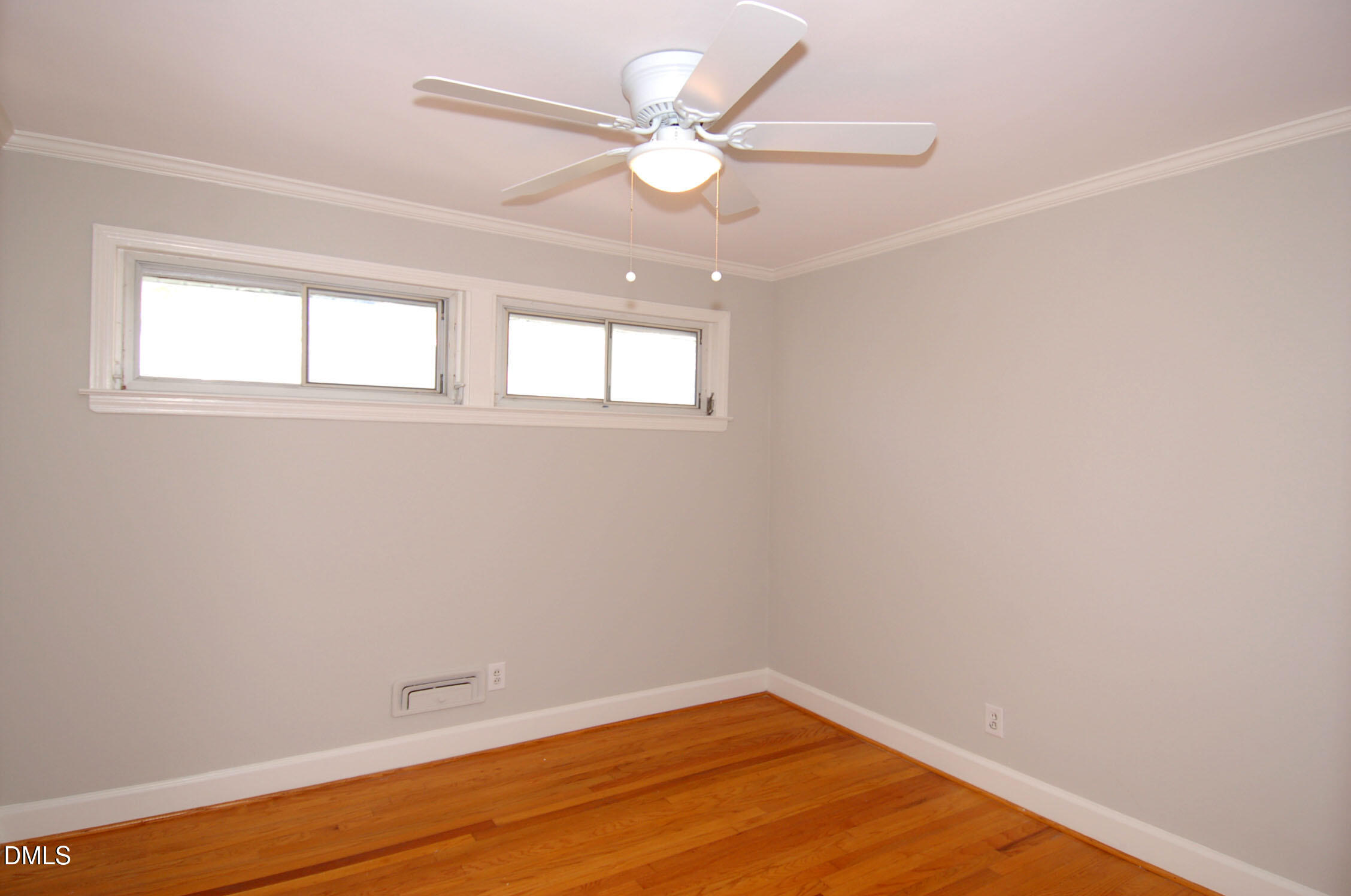 727 Graham Street Property Photo 15