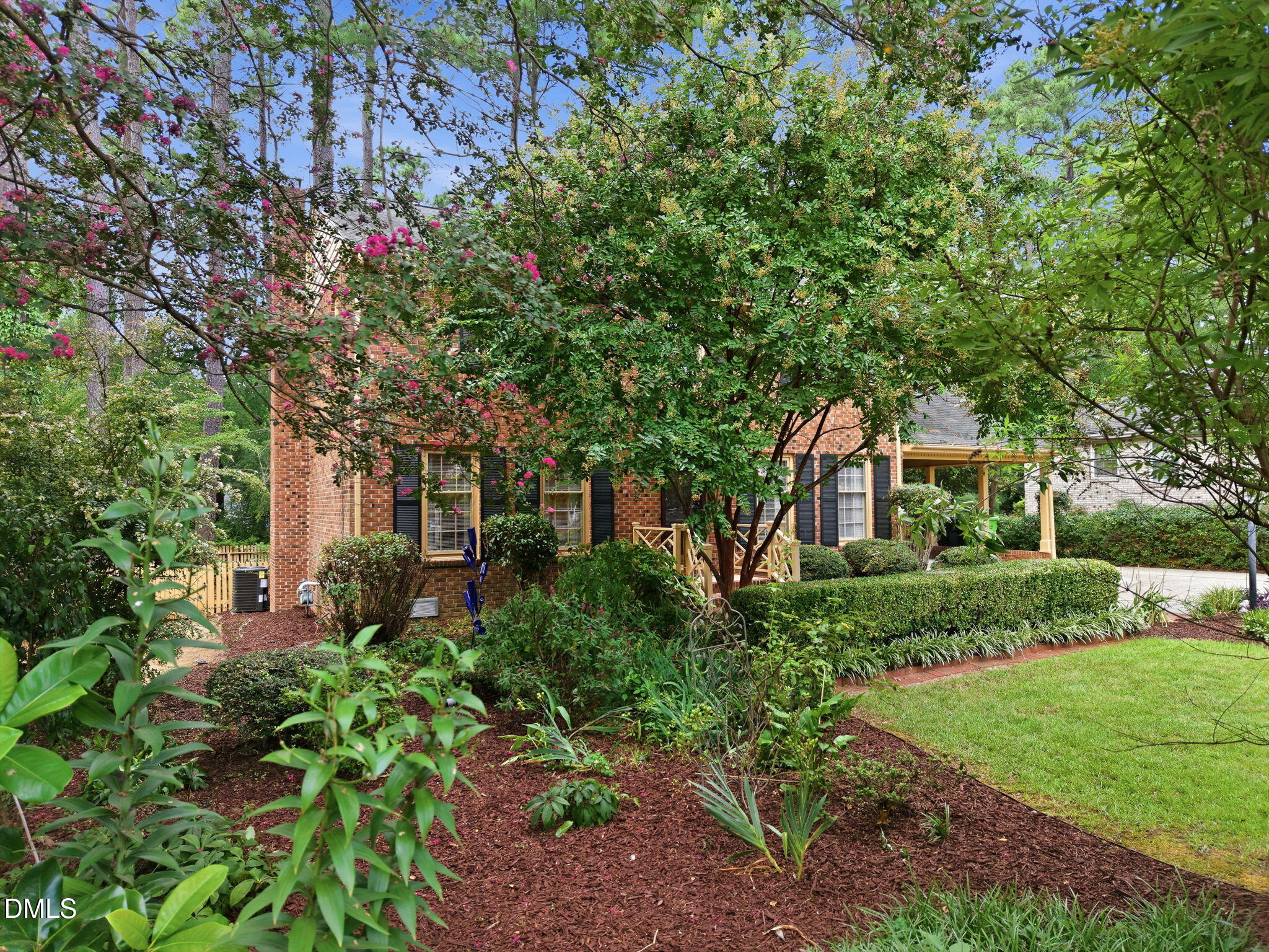 5805 Morning Forest Drive Property Photo 8
