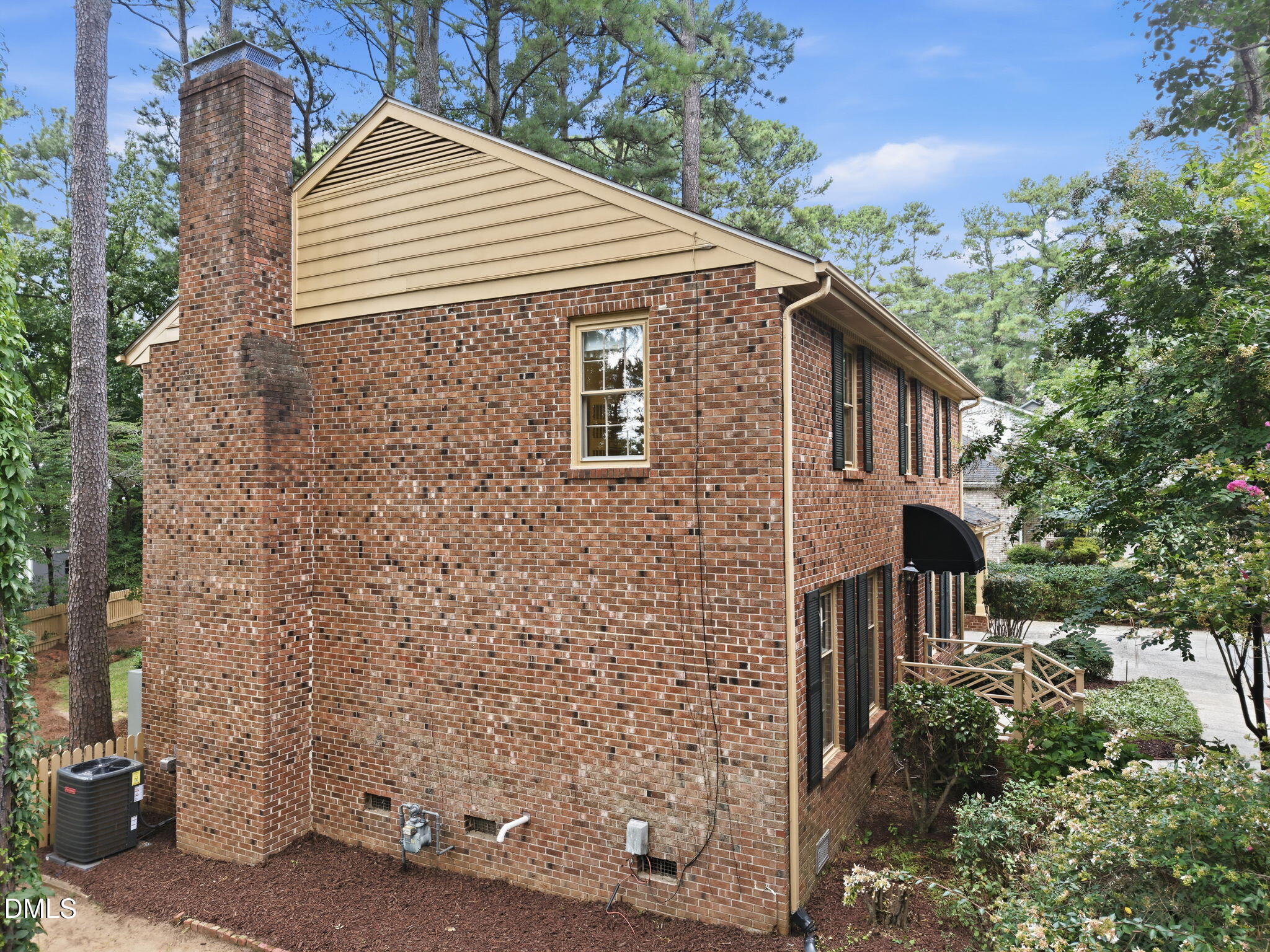 5805 Morning Forest Drive Property Photo 9