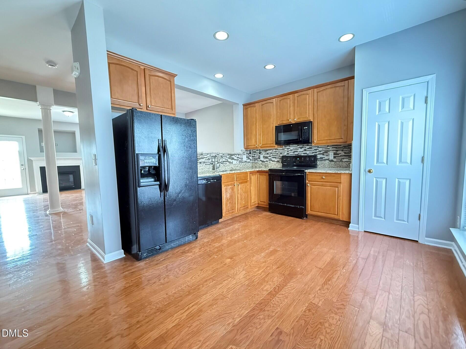 3113 Settle In Lane Property Photo 8