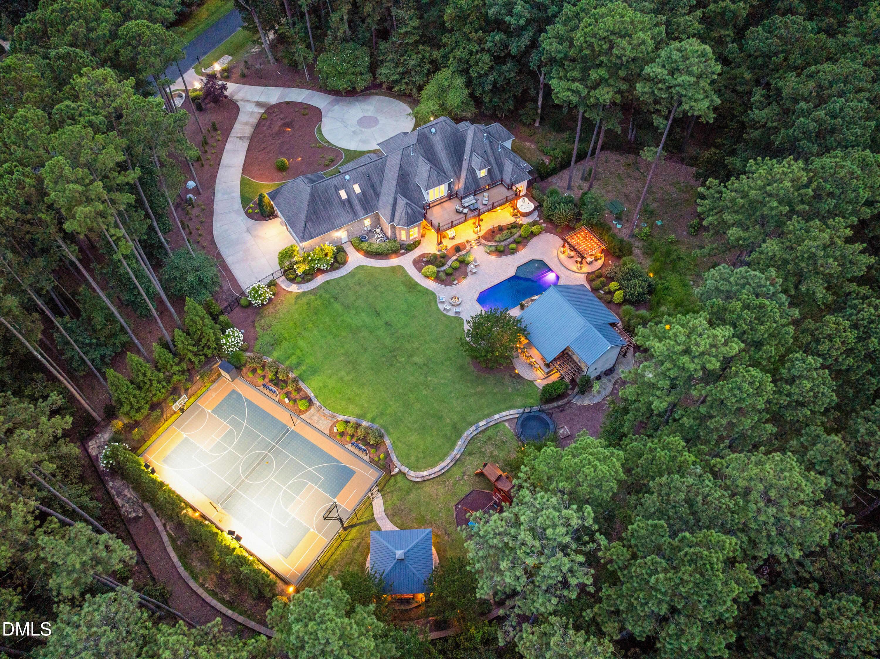 21 China Doll Court Property Photo 5