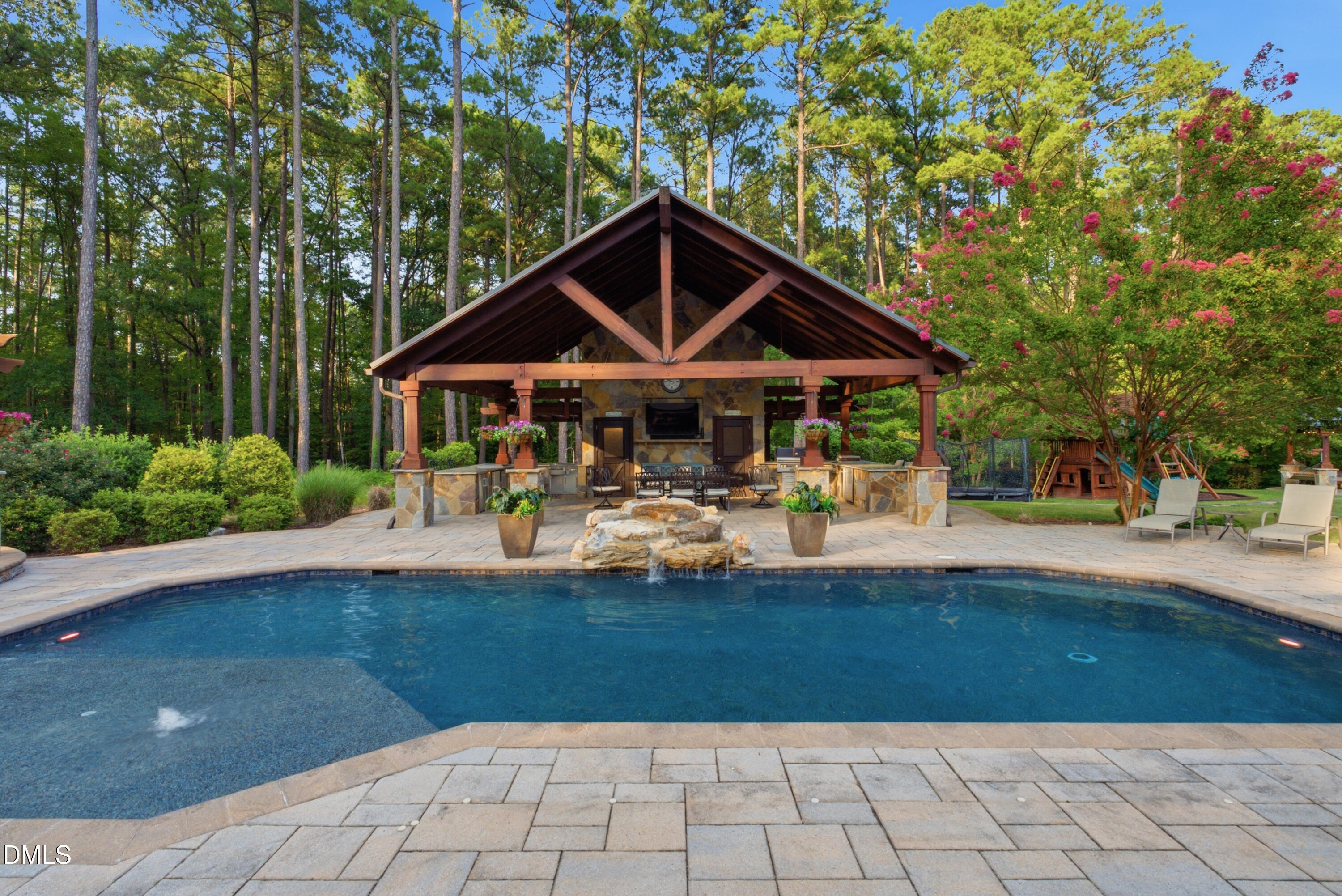 21 China Doll Court Property Photo 6