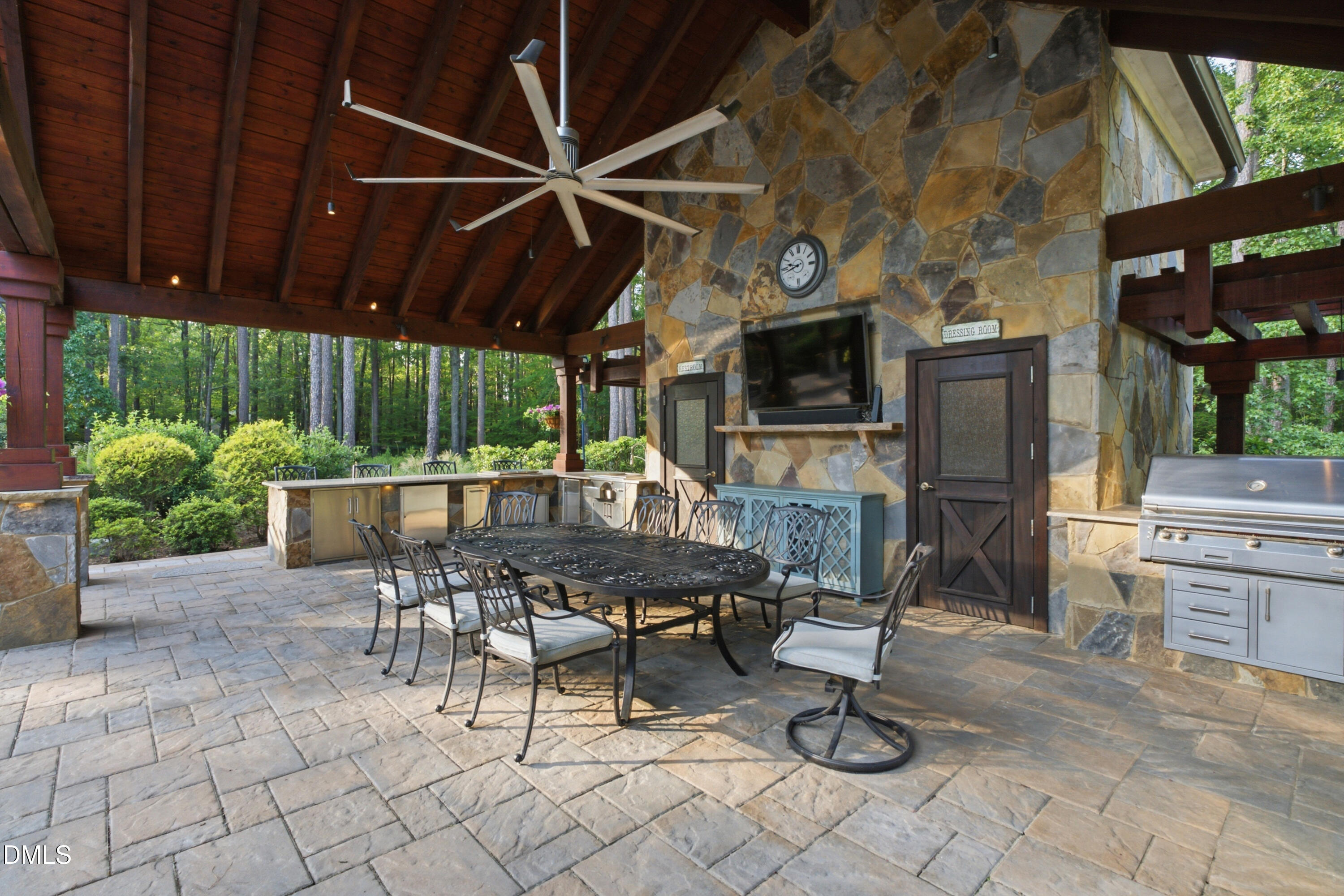 21 China Doll Court Property Photo 10