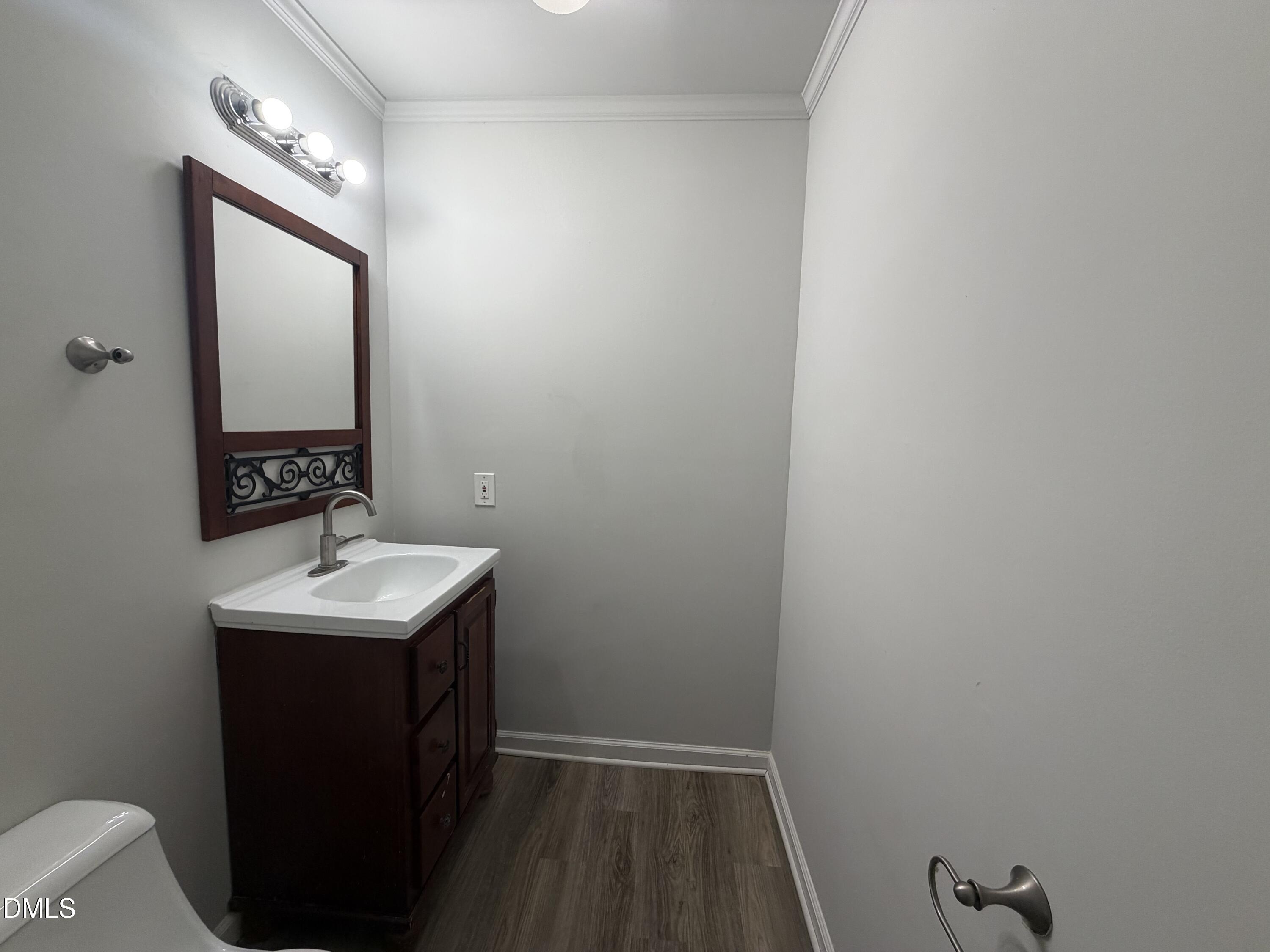 4305 Kaplan Drive Property Photo 5