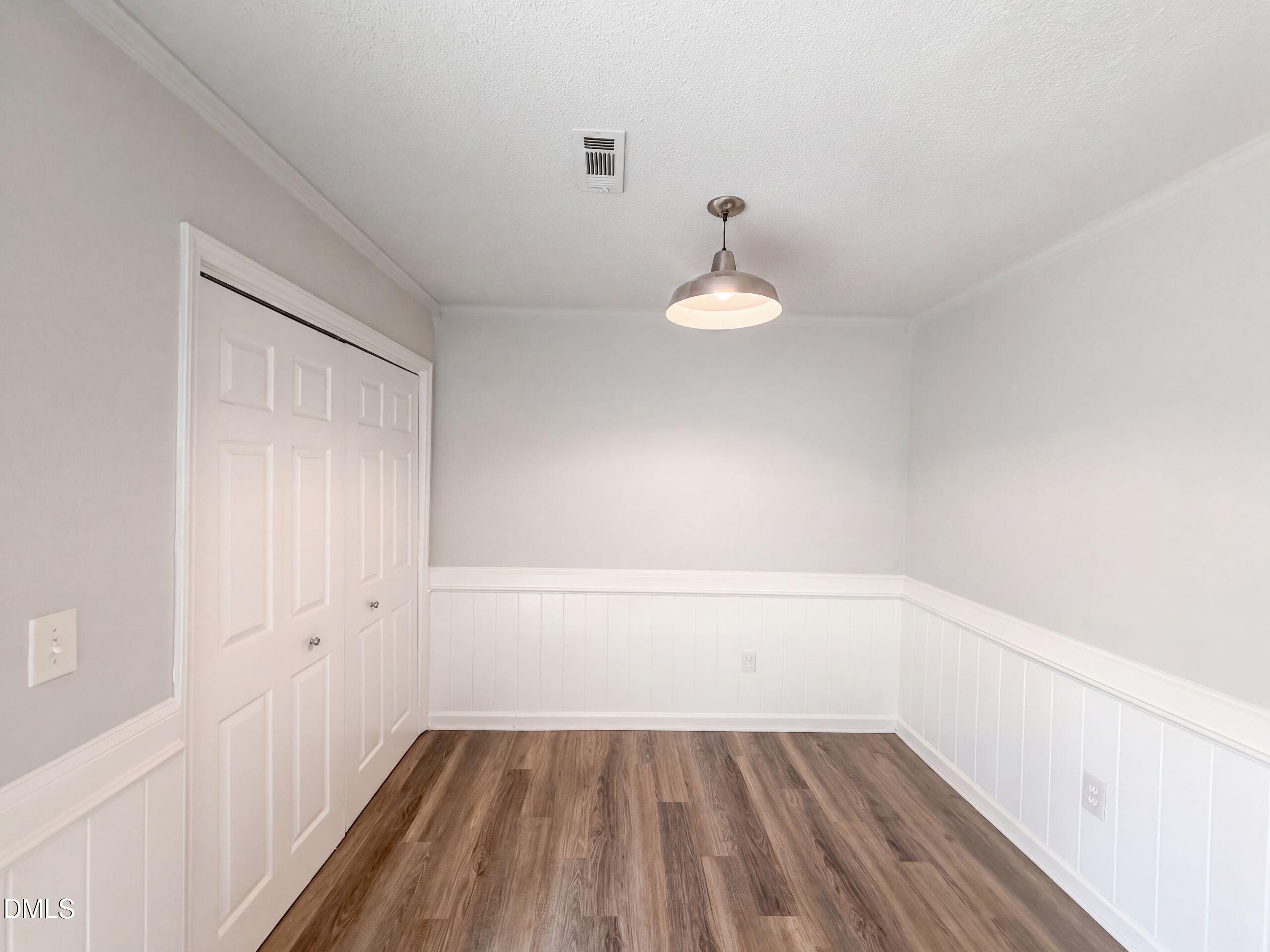 4305 Kaplan Drive Property Photo 6