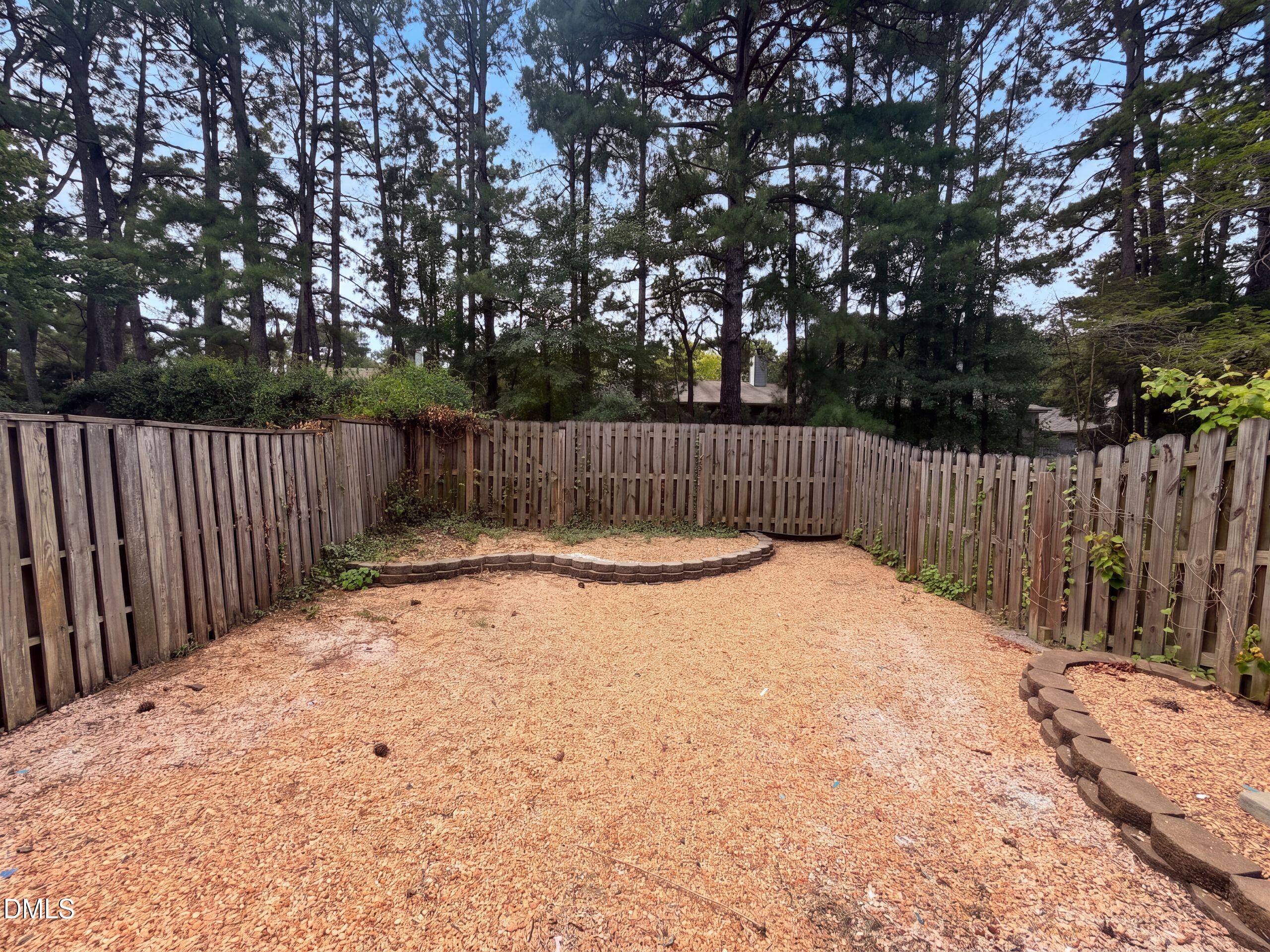 4305 Kaplan Drive Property Photo 14