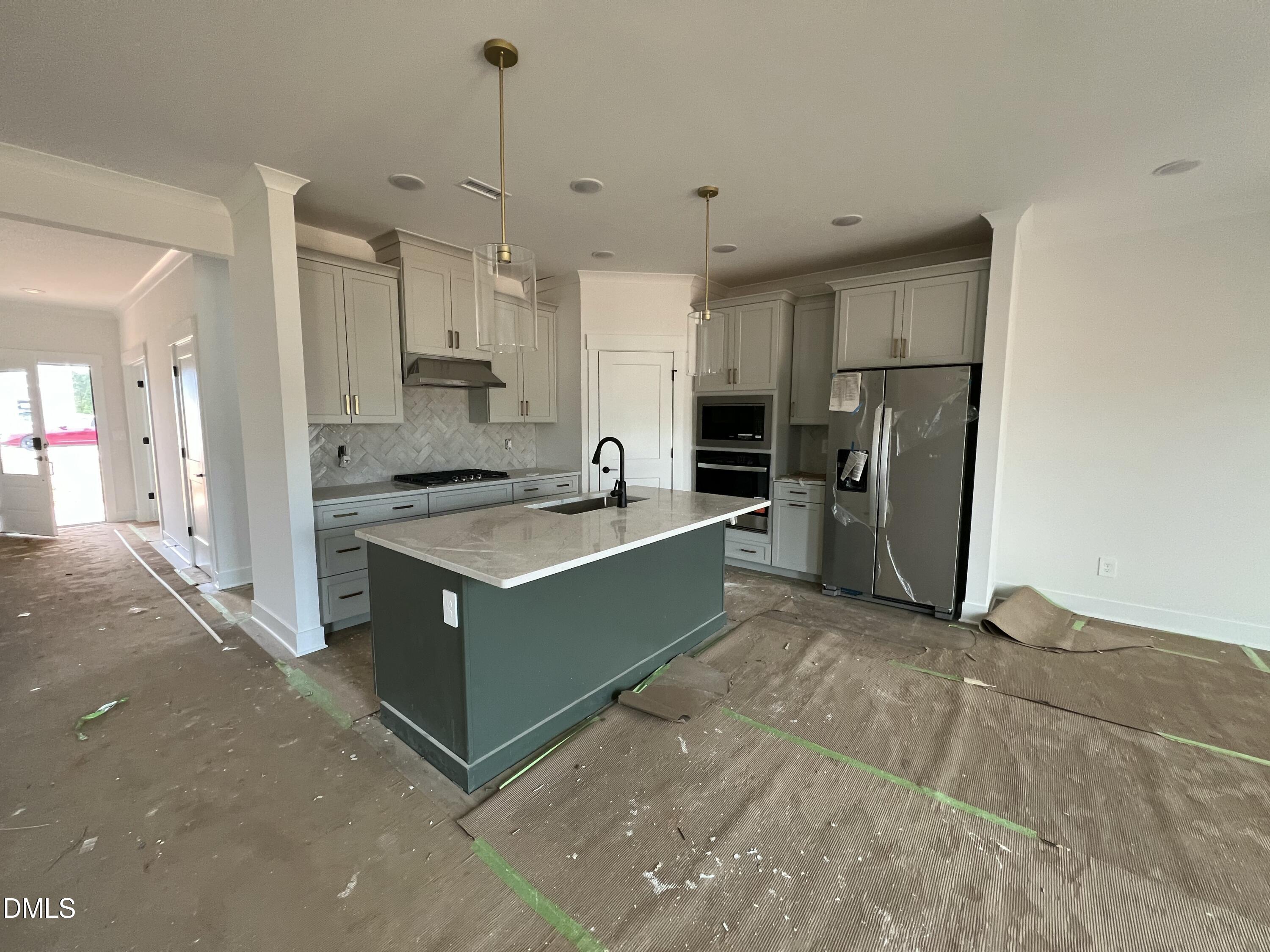 285 Barrow Meadows Drive Property Photo 4