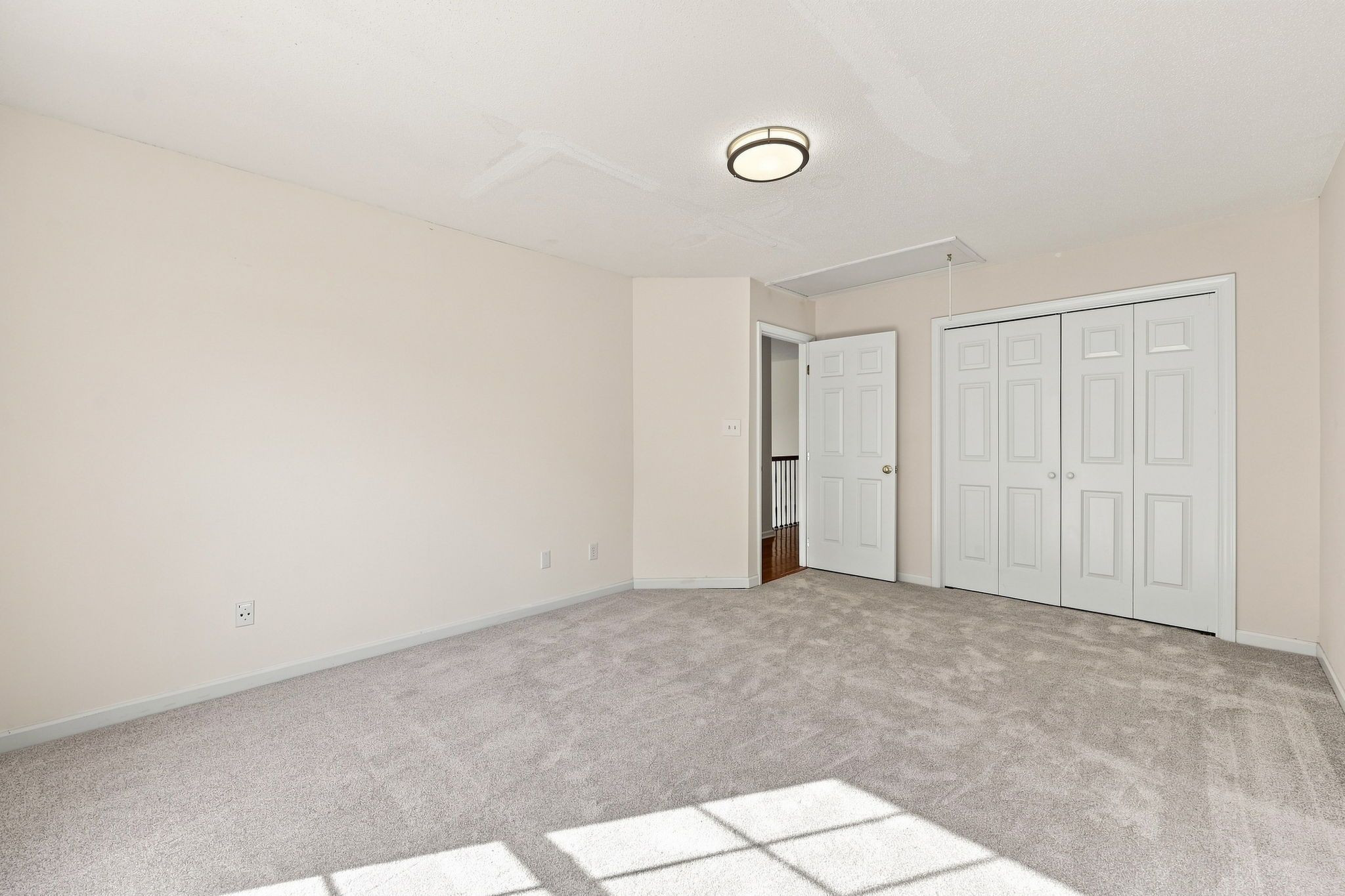5501 Southern Cross Avenue Property Photo 29