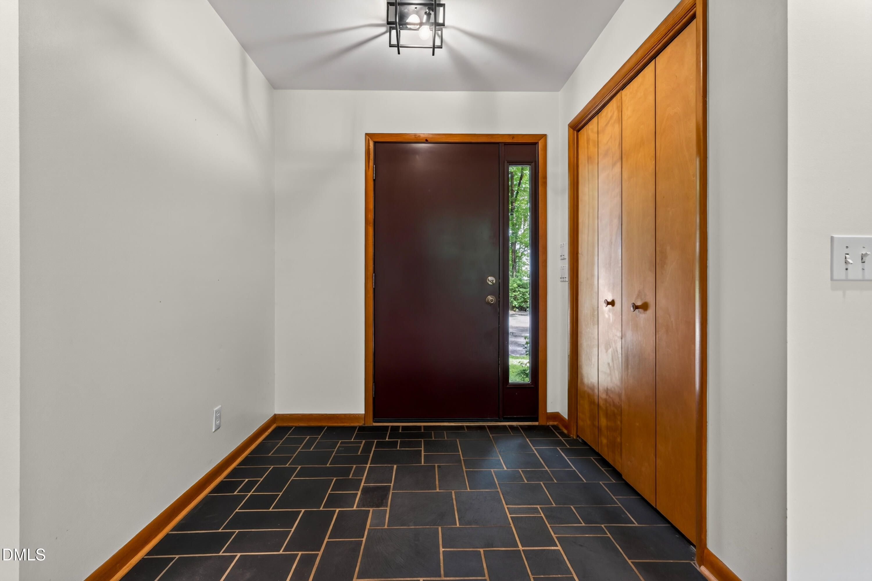 1024 Reca Road Property Photo 6