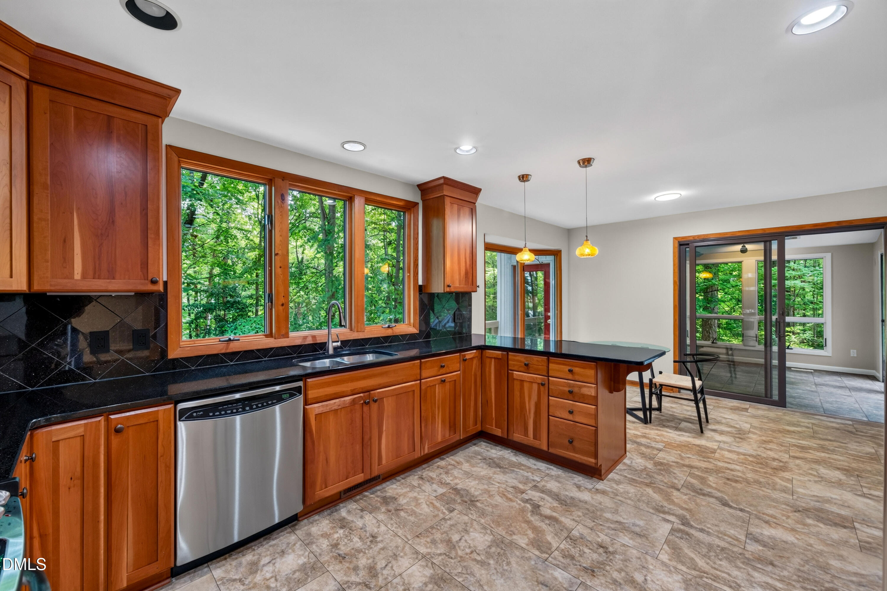 1024 Reca Road Property Photo 15