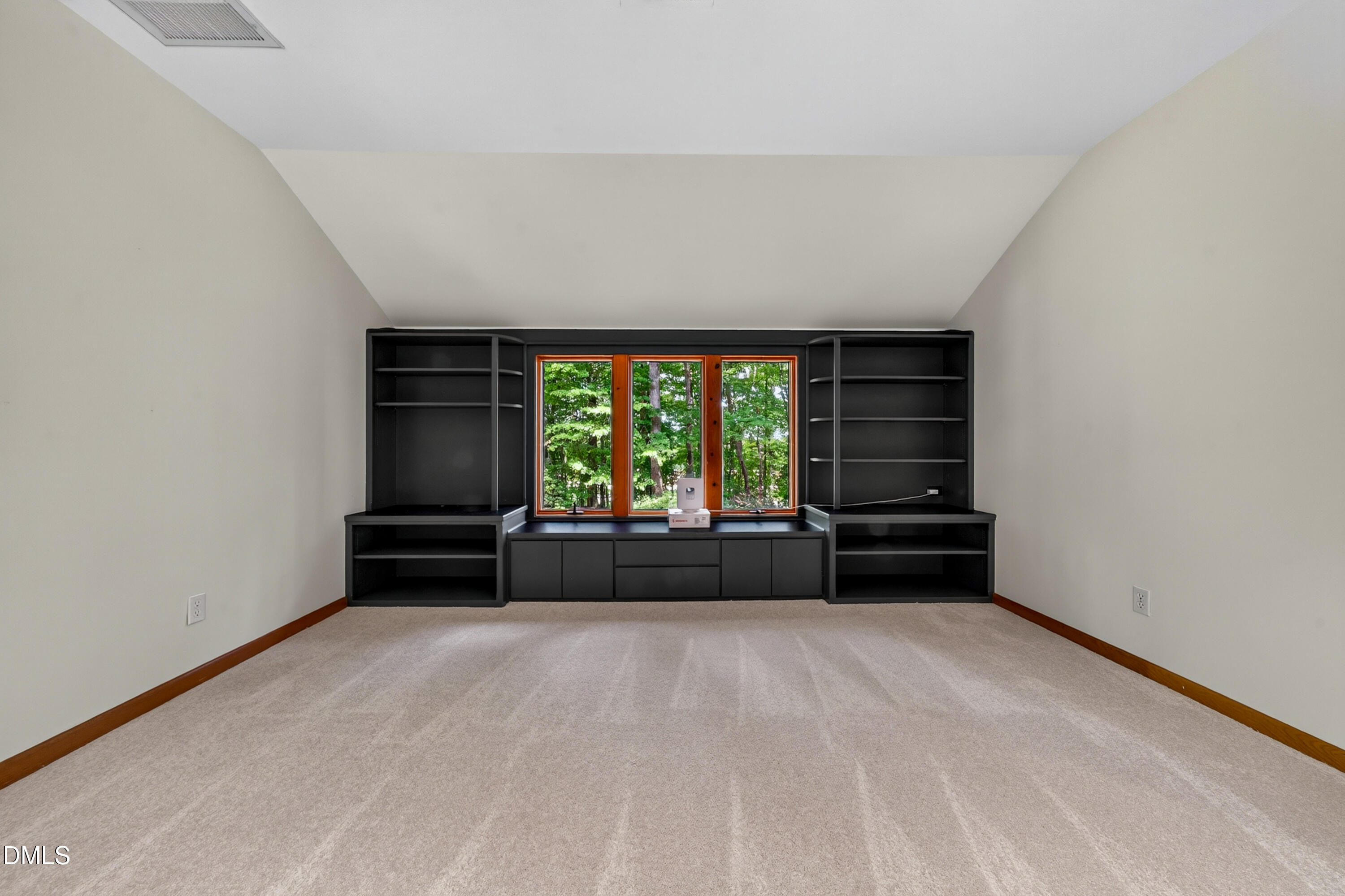1024 Reca Road Property Photo 28
