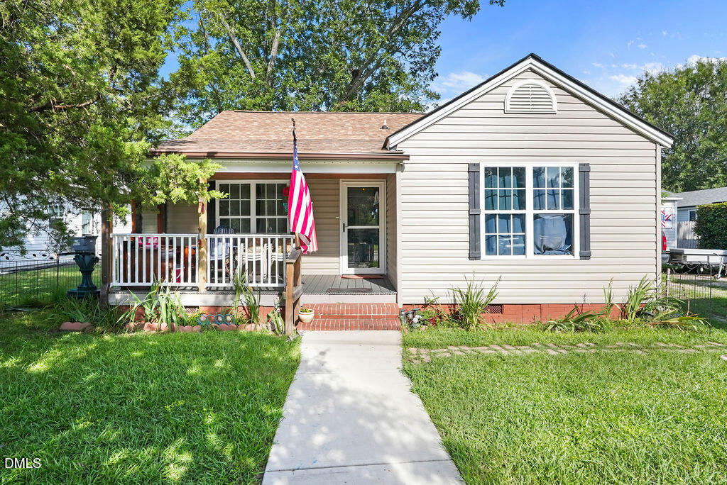 109 Twin City Street Property Photo 2